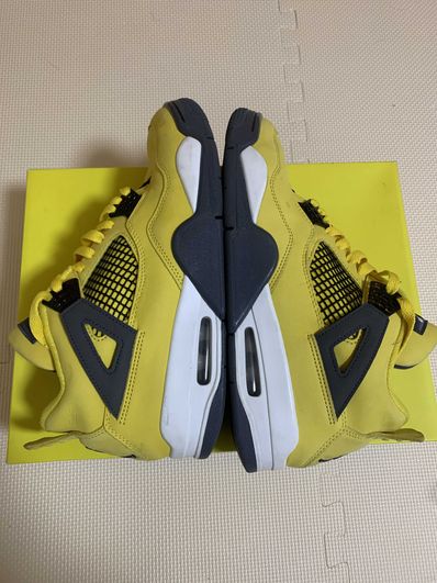 Nike Air Jordan 4 "Tour Yellow"