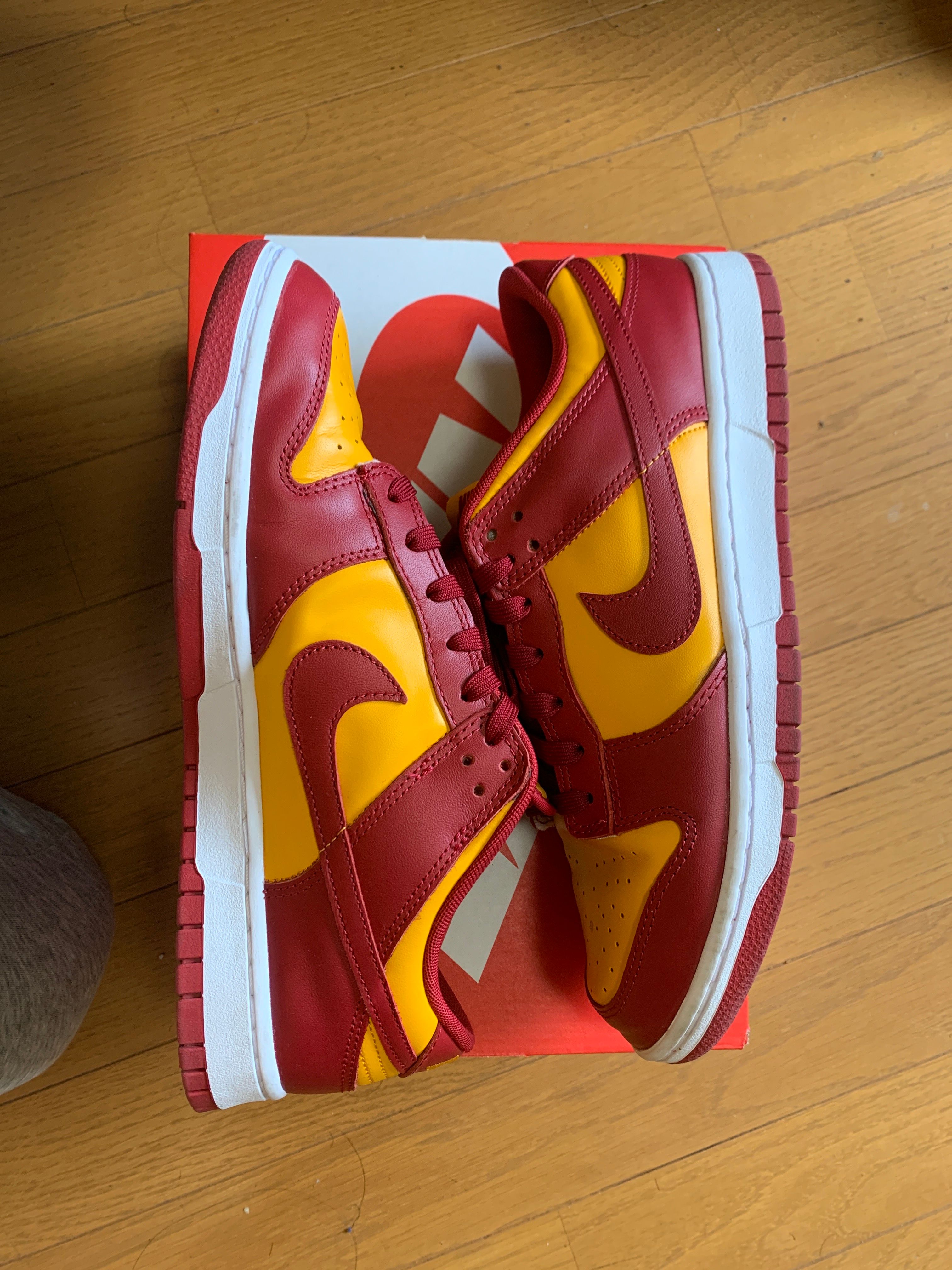Nike Dunk Low "Midas Gold"