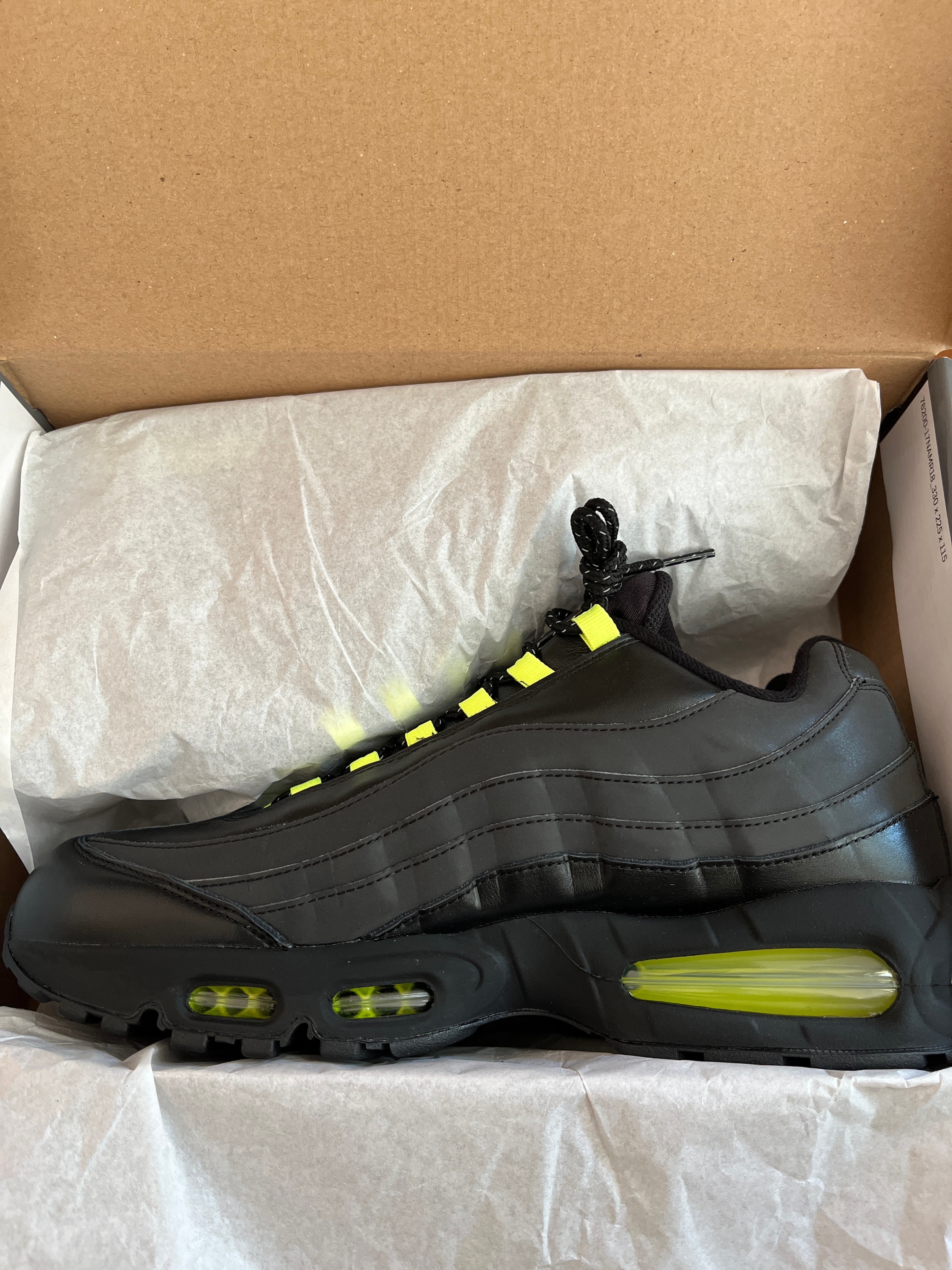 未使用　Nike ゴルフシューズ ホワイト/ゴールド　エアマックス　25.5cm スニーカーダンク(スニダン) | 人気新作のスニーカー、トレカ、注目