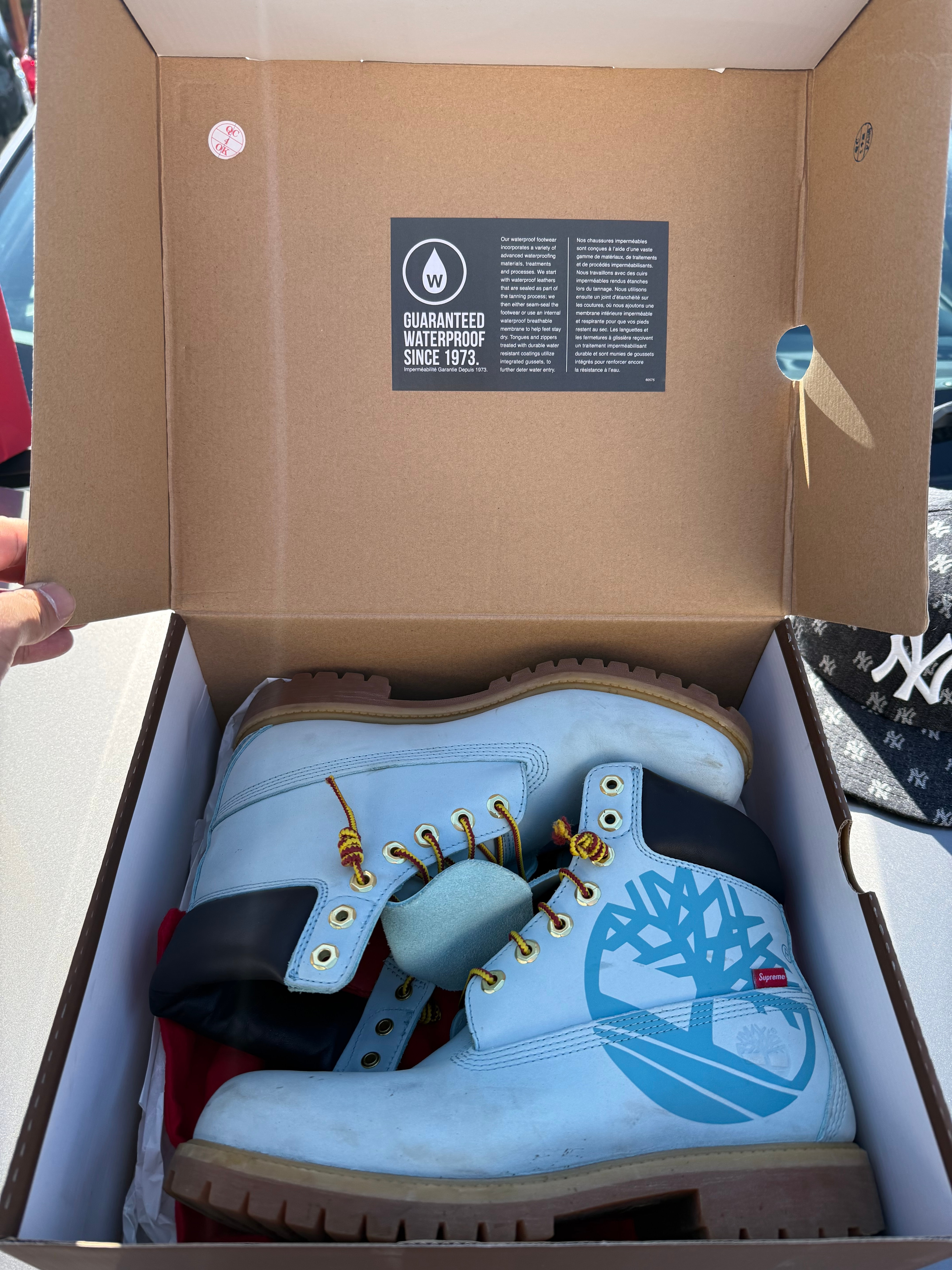 TIMBERLAND × Supreme 6" BOOT "ICE BLUE"