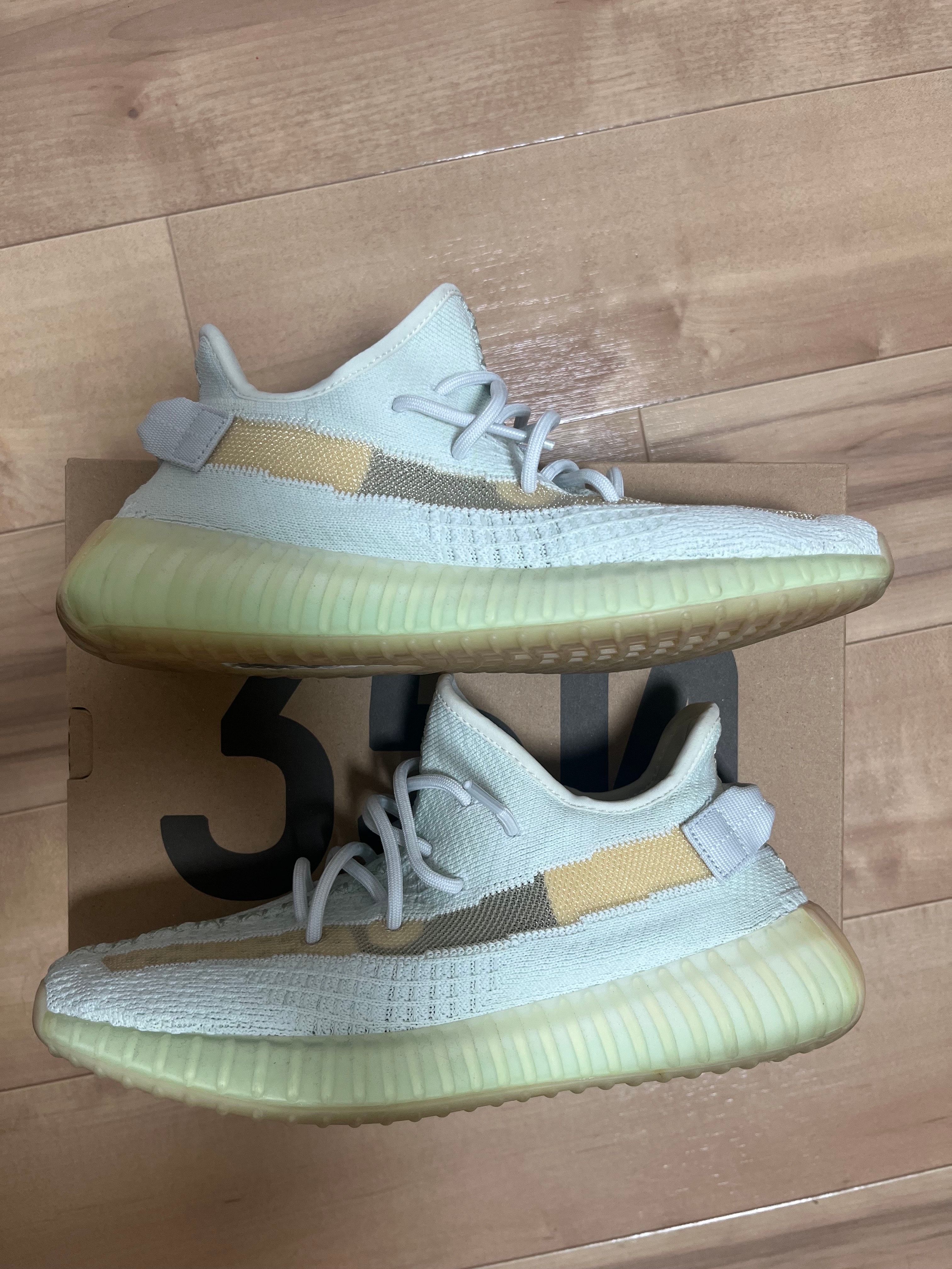 アディダス イージーブースト350V2 "ハイパースペース"