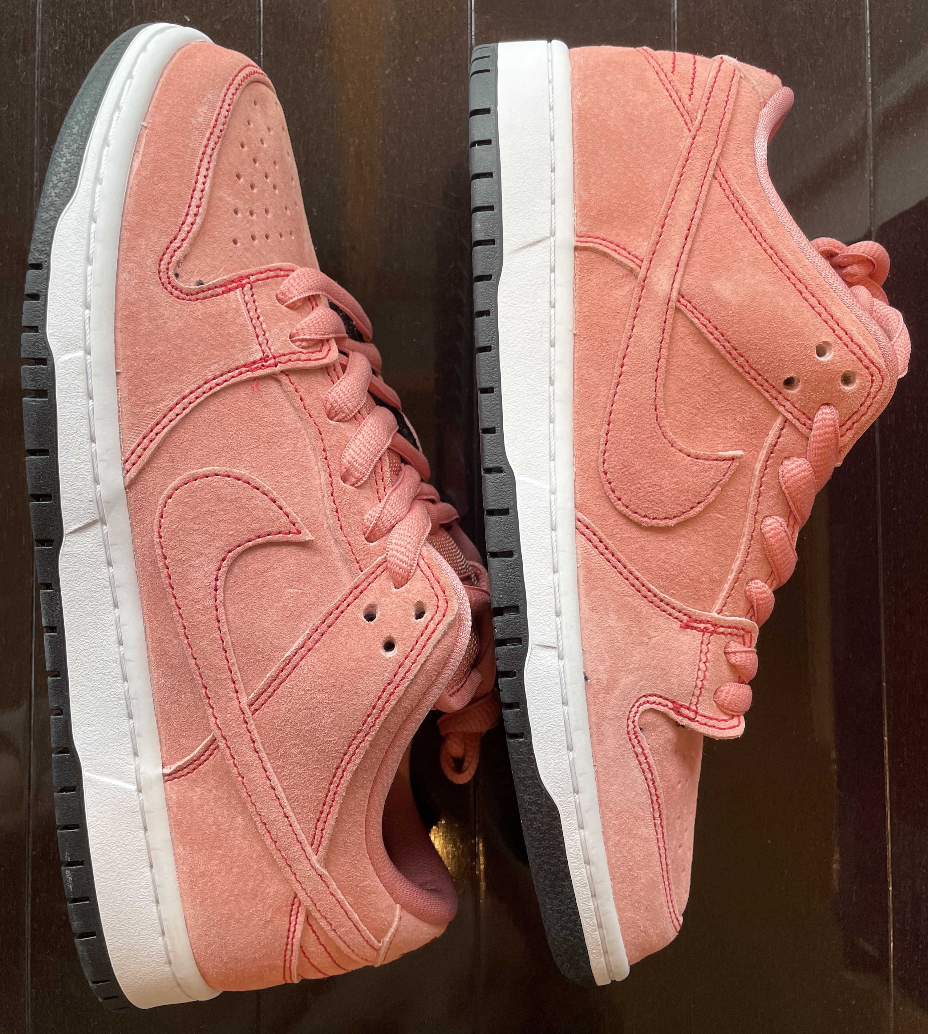 Nike SB Dunk Low "Pink Pig"