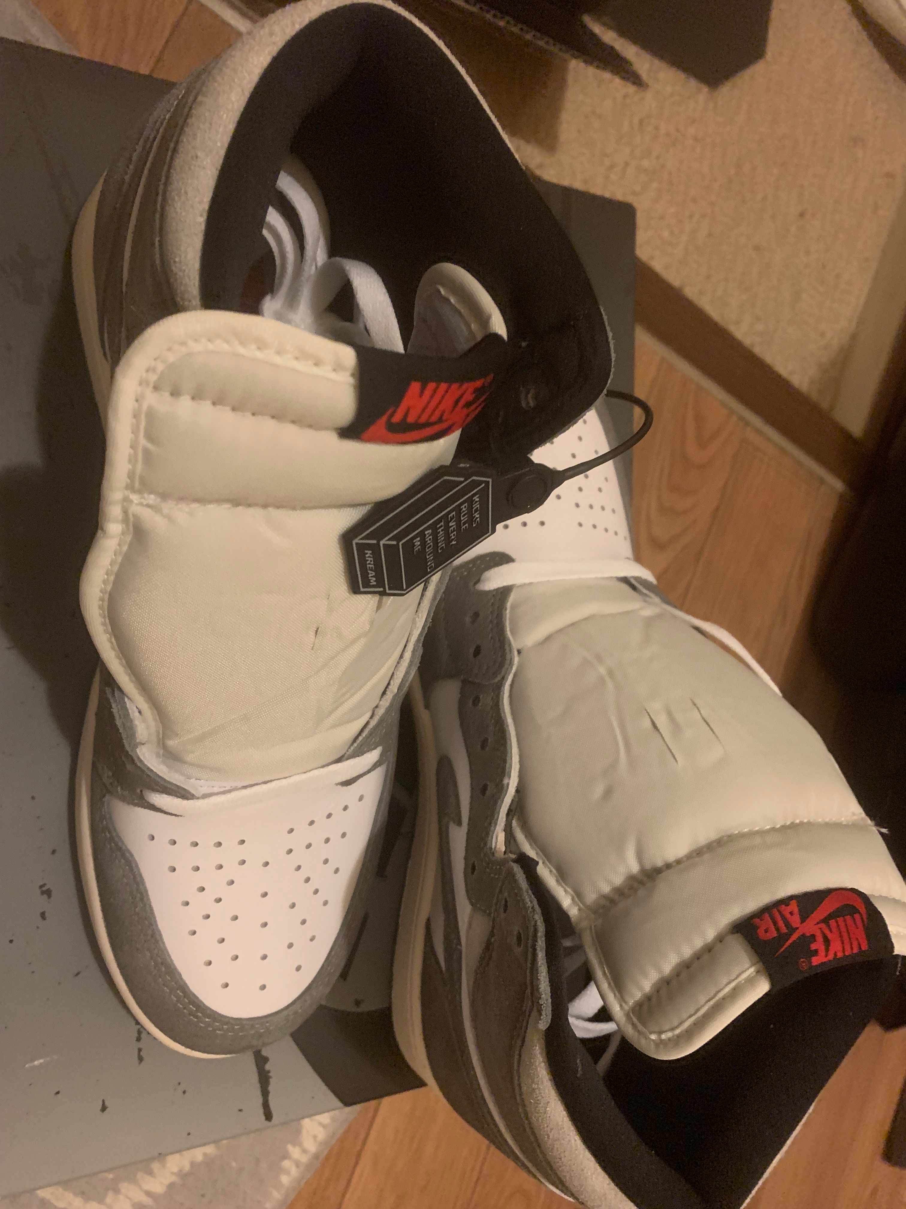 Nike Air Jordan 1 Retro High OG "Black and Smoke Grey"