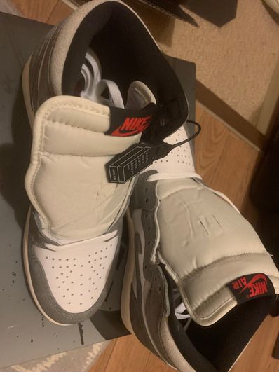 Nike Air Jordan 1 Retro High OG "Black and Smoke Grey"