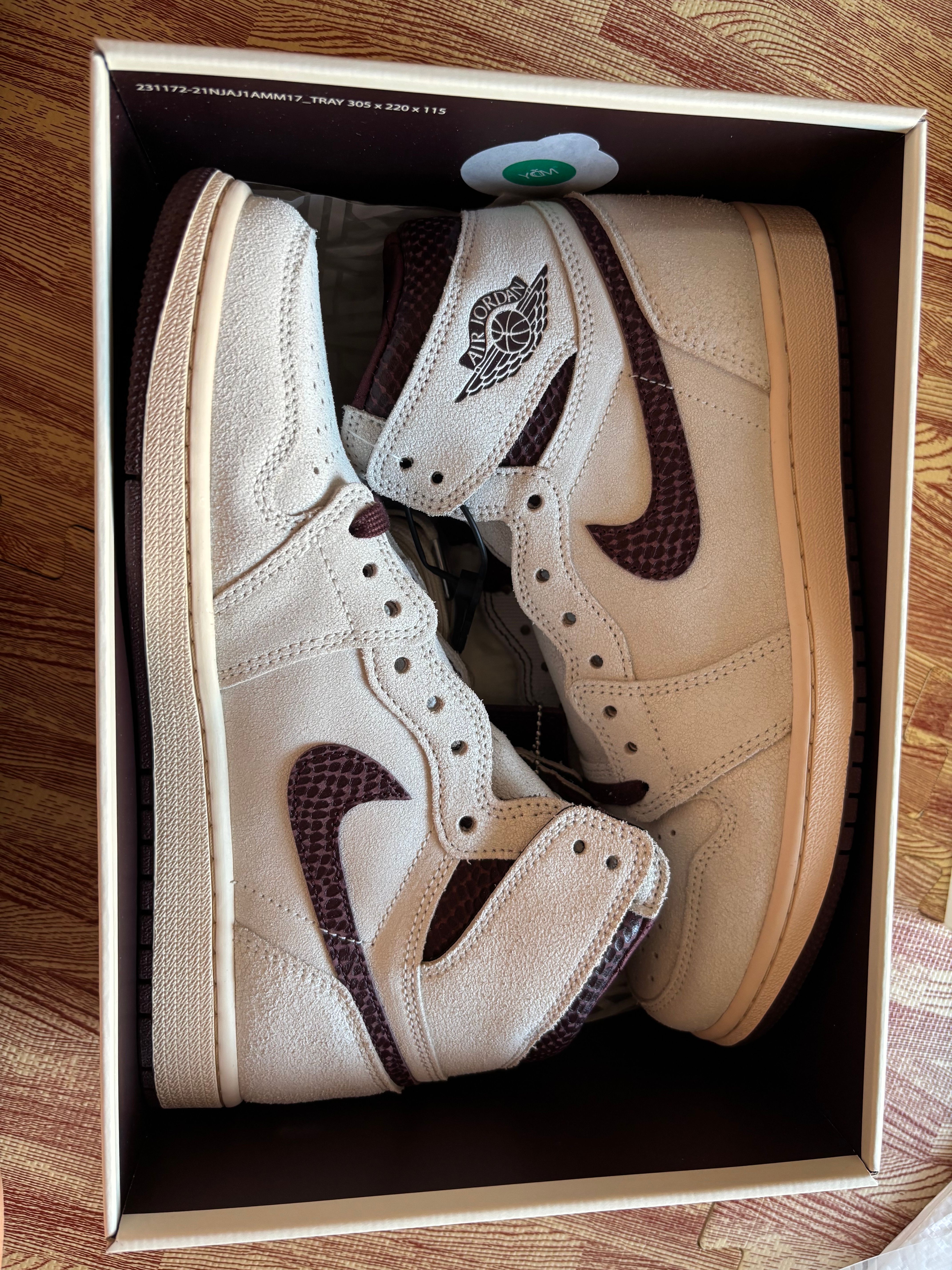 A Ma Maniere × Nike Air Jordan 1 Retro High OG "Sail and Burgundy"