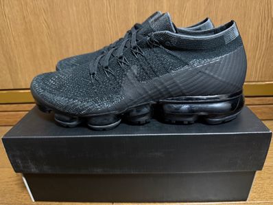 Nike Air Vapormax Flyknit "Triple. Black 2.0"