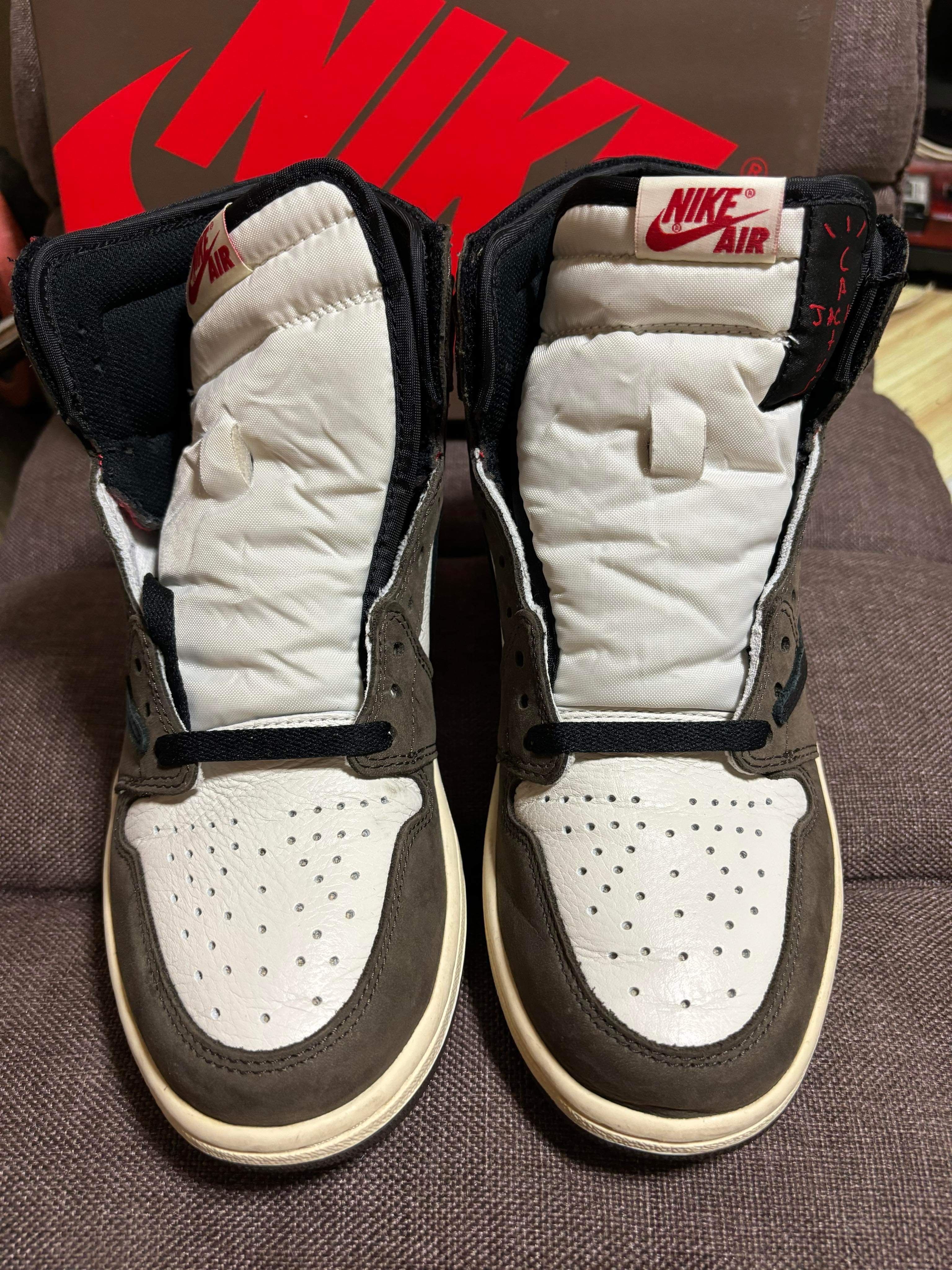 Travis Scott × Nike Air Jordan 1 Retro High OG TS SP "Sail/Dark Mocha"