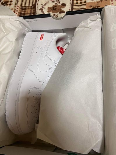 Supreme × Nike Air Force 1 Low "White"