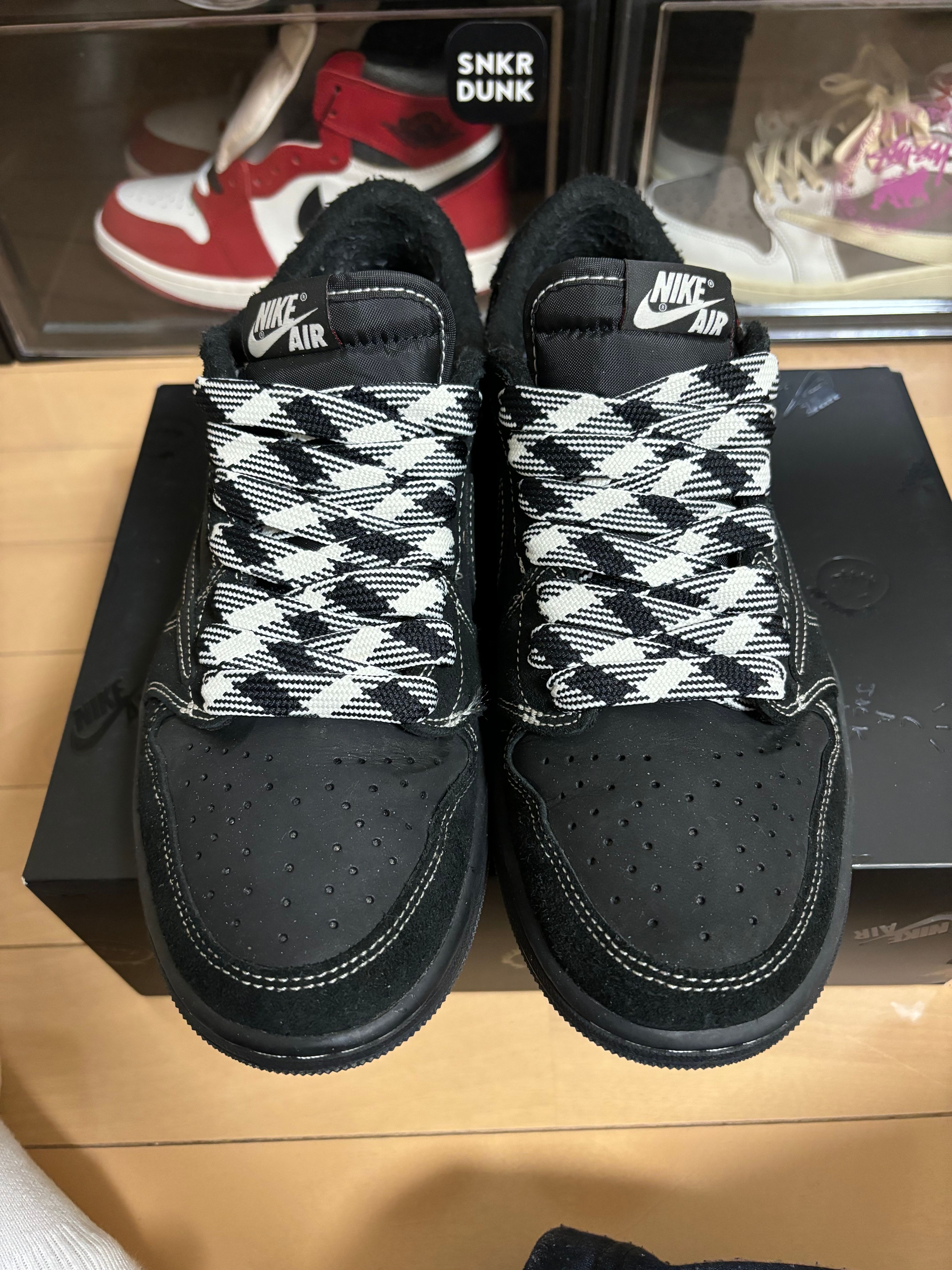 Travis Scott × Nike Air Jordan 1 Low OG SP "Black Phantom"