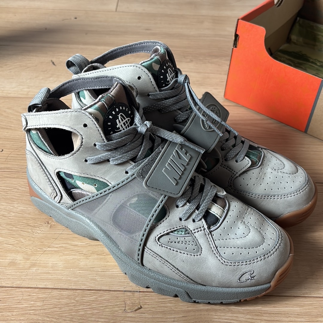 Corteiz × Nike Air Trainer Huarache "Flat Pewter"