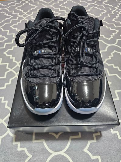 Nike Air Jordan 11 Retro Low "Black and Varsity Royal/Space Jam"