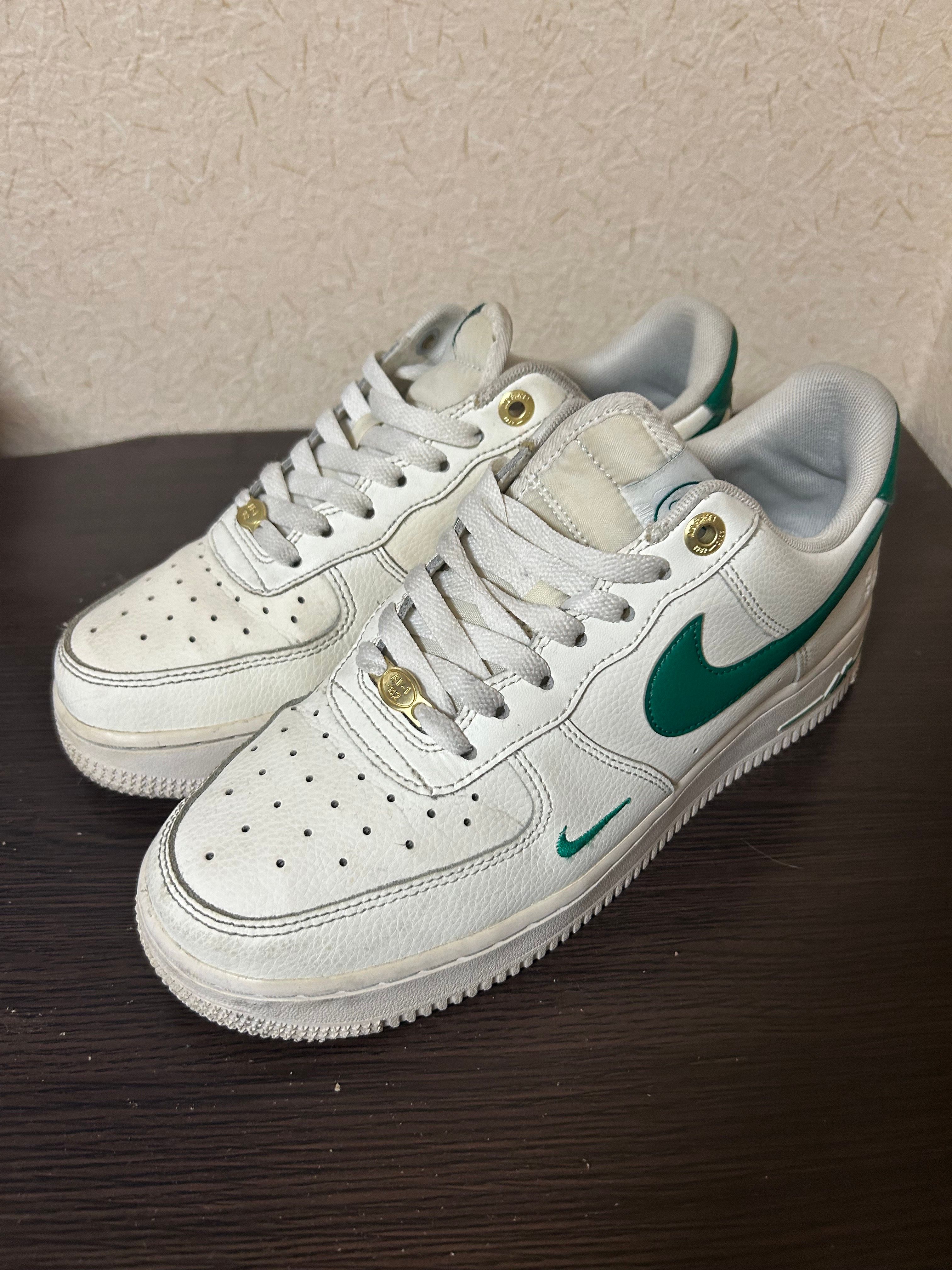 Nike Air Force 1 Low 40th Anniversary "Sail/Malachite-White-Metallic Gold"