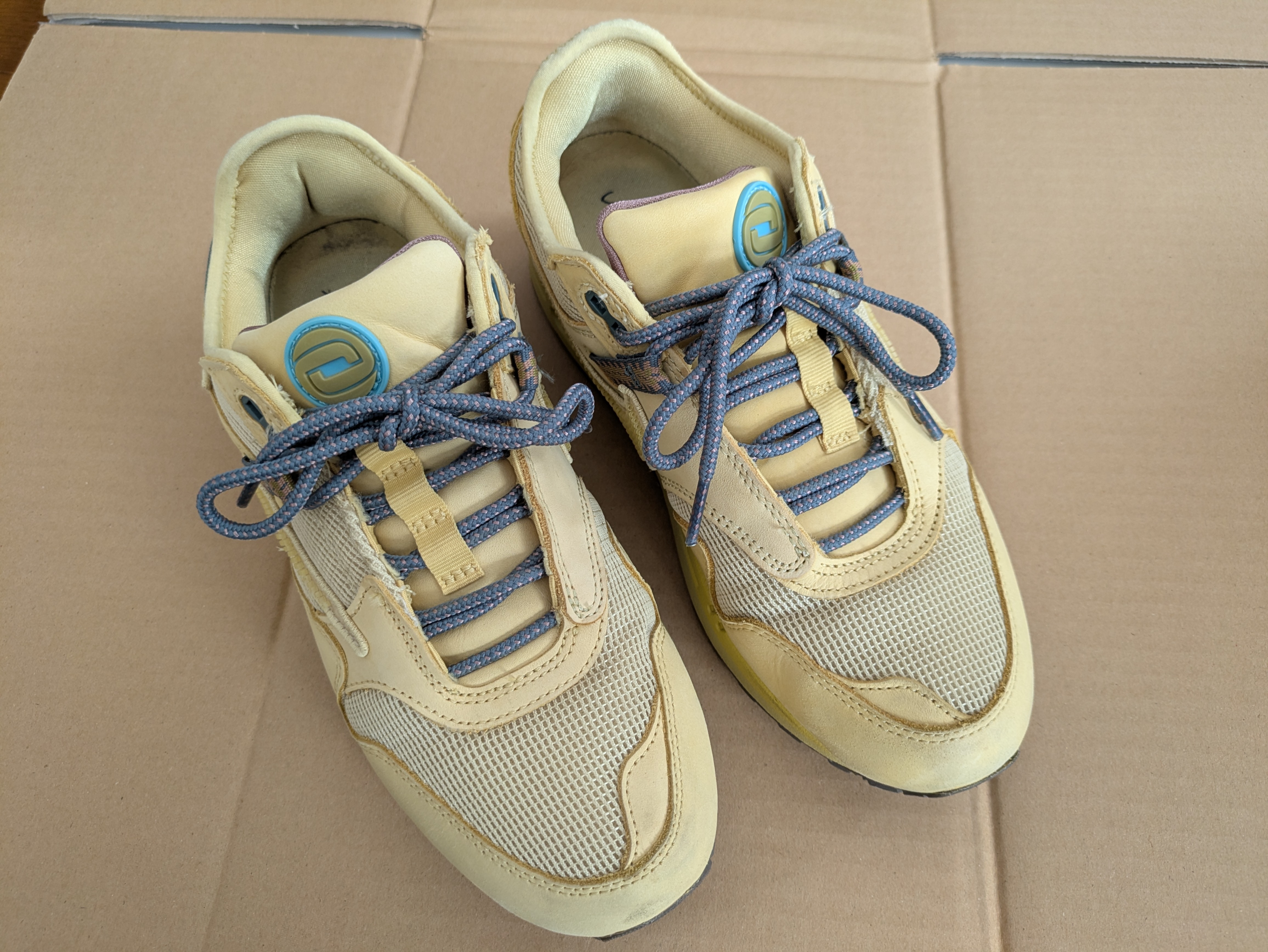 Travis Scott × Nike Air Max 1 "CACT.US Gold"