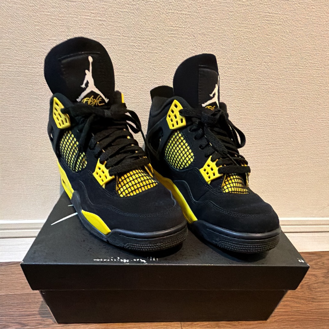 Nike Air Jordan 4 Retro "Thunder"(2023)