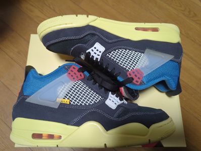 UNION × NIKE AIR JORDAN 4 "OFF NOIR"