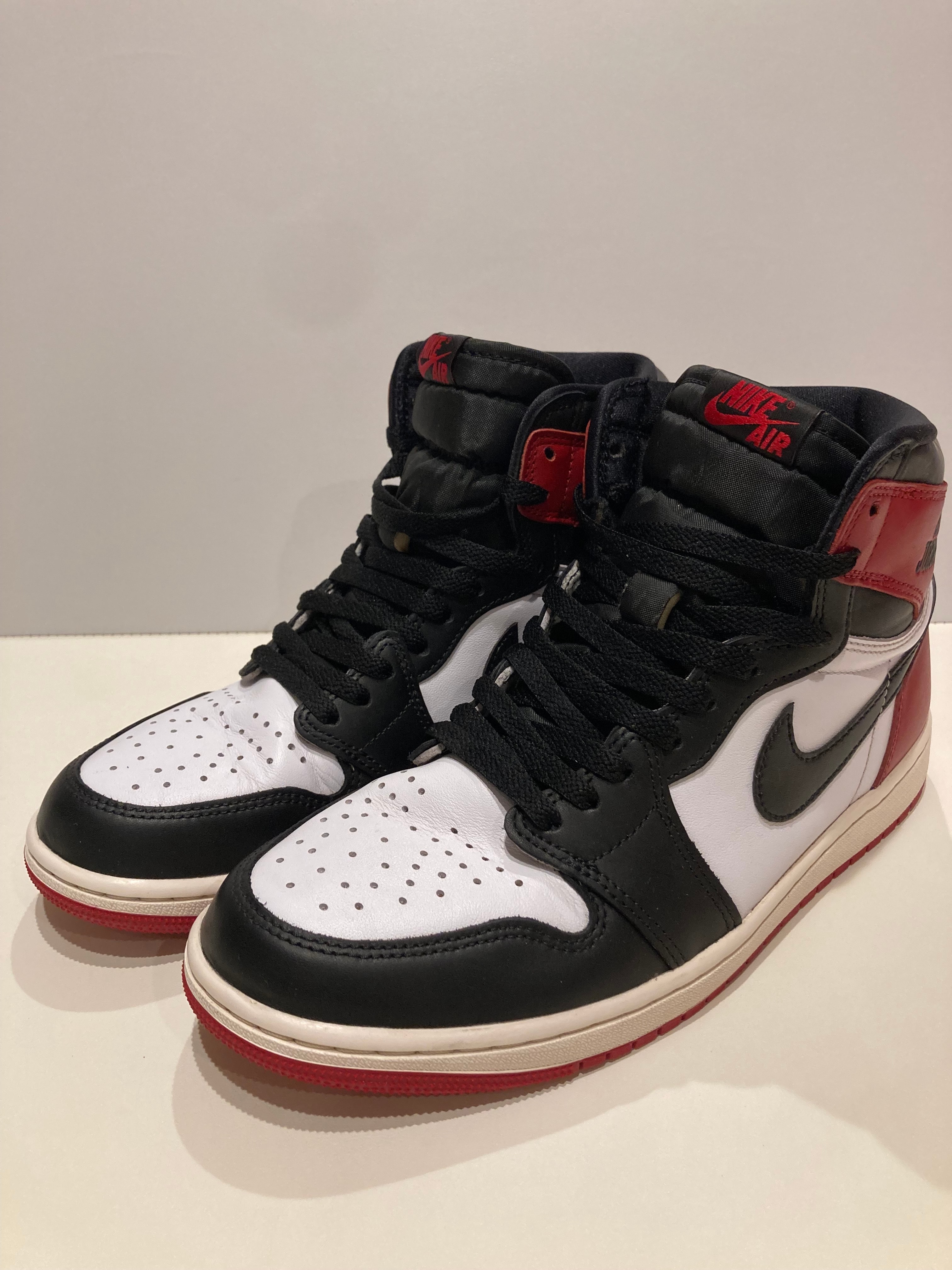 Nike Air Jordan 1 Retro High OG "Black Toe Reimagined"
