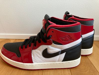 Nike Women's Air Jordan 1 High ZOOM "Chicago"