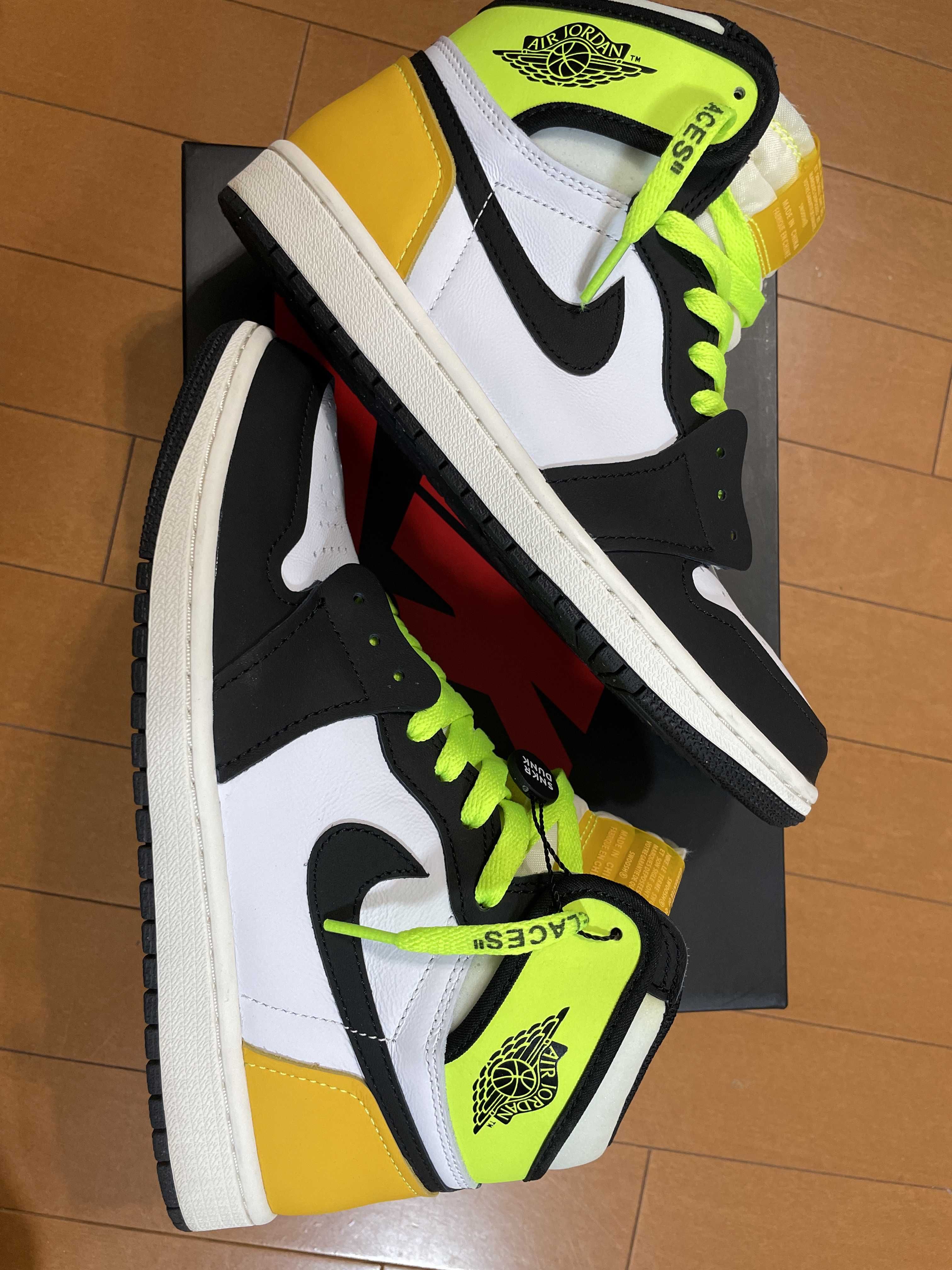 Nike Air Jordan 1 High OG "Volt Gold"