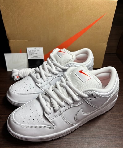 Nike SB Dunk Low Pro ISO "Triple White"