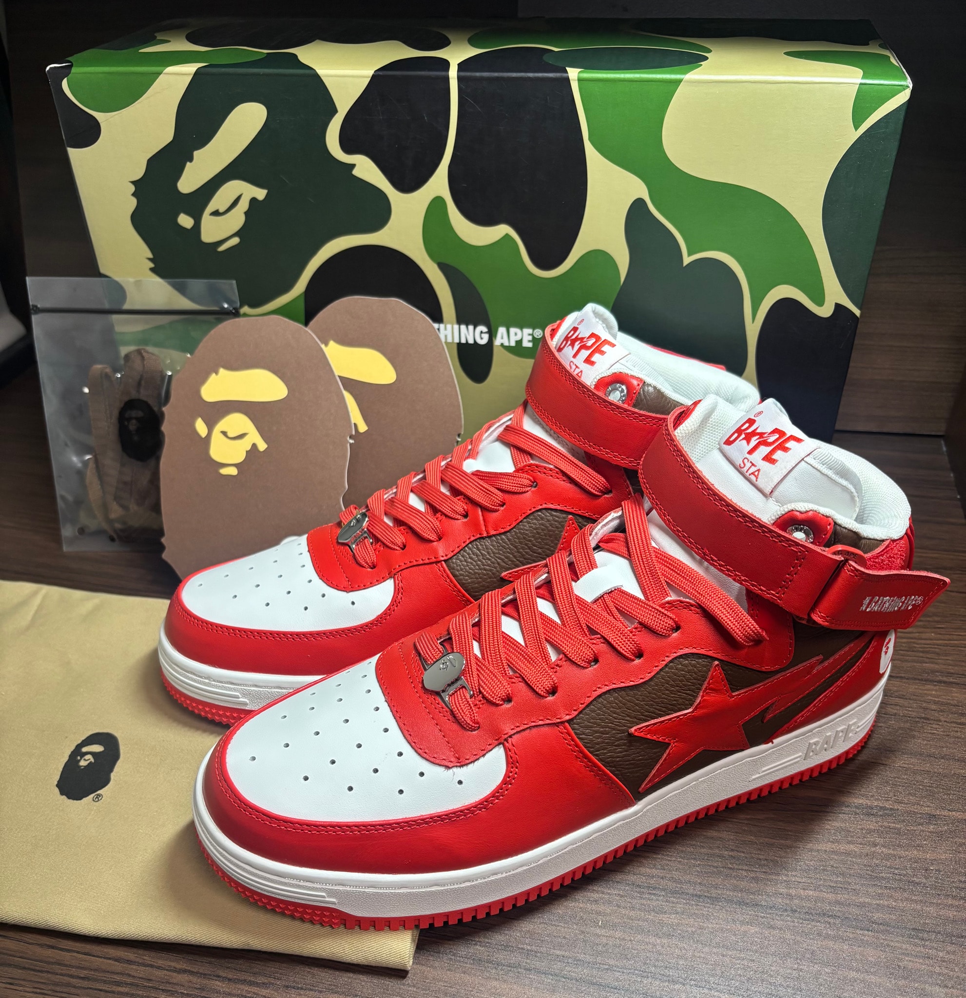 A BATHING APE®︎ BAPE STA Mid "Red"