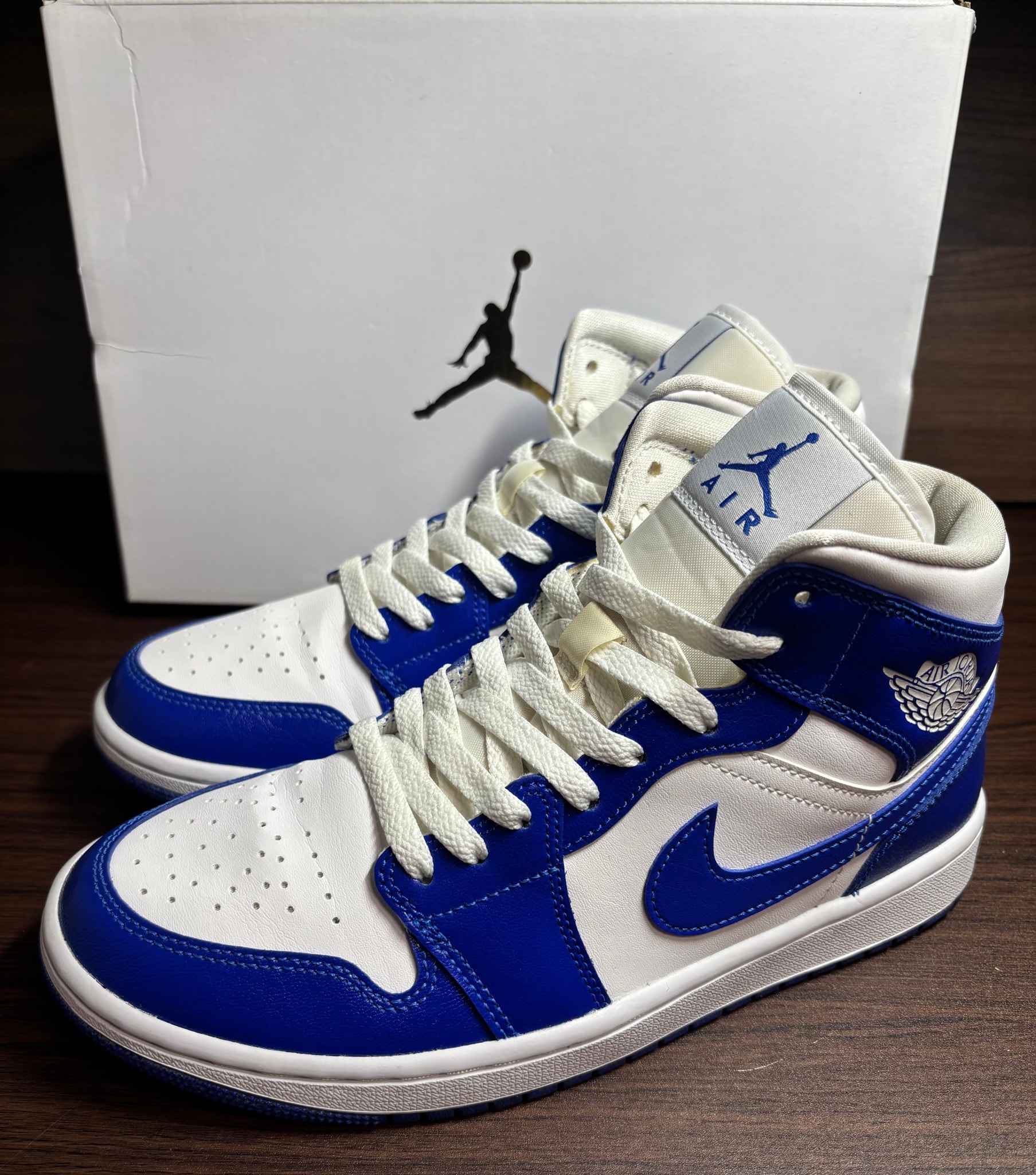 Nike Women's Air Jordan 1 Mid "Kentucky Blue"