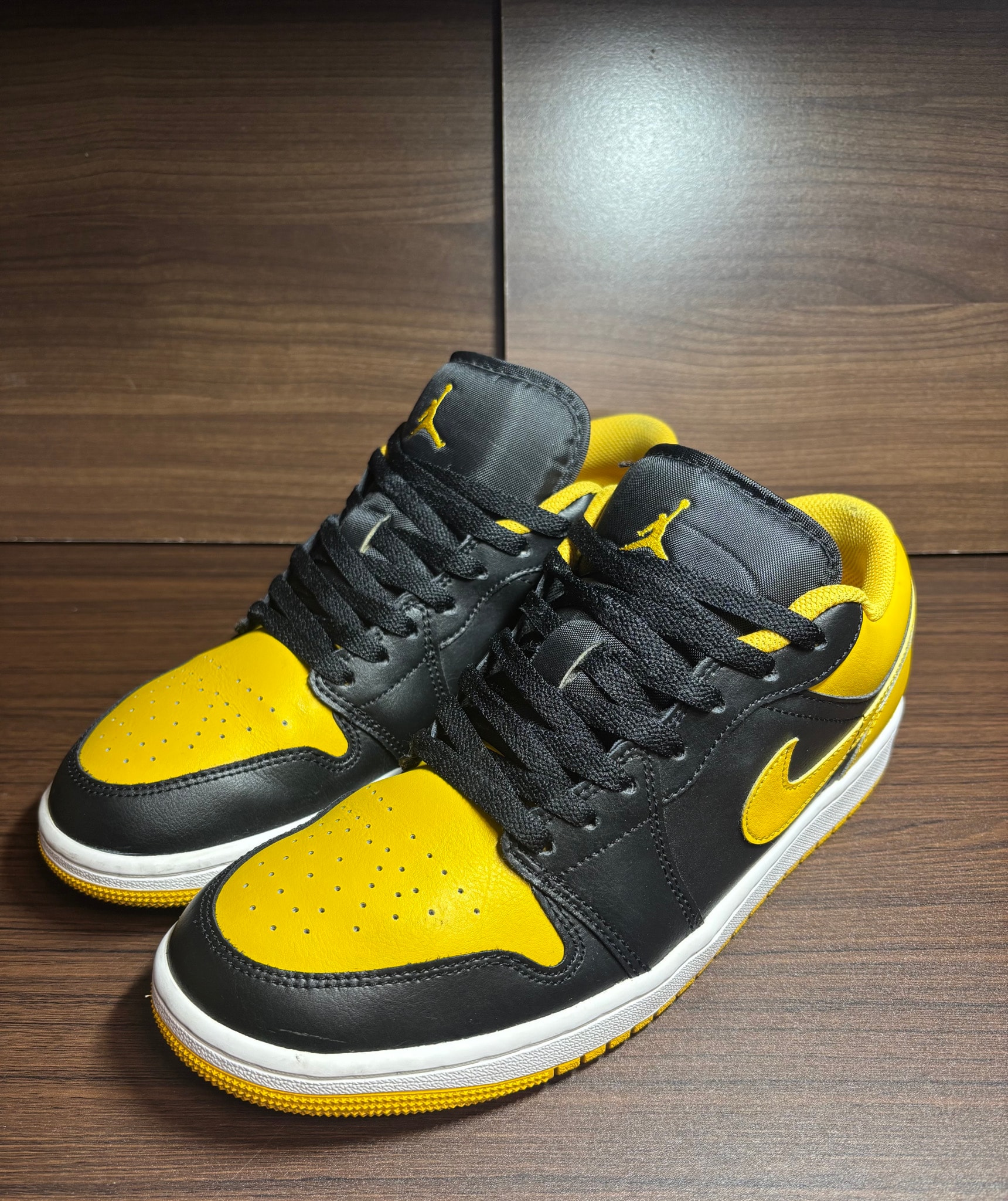 Nike Air Jordan 1 Low "Yellow Ochre"