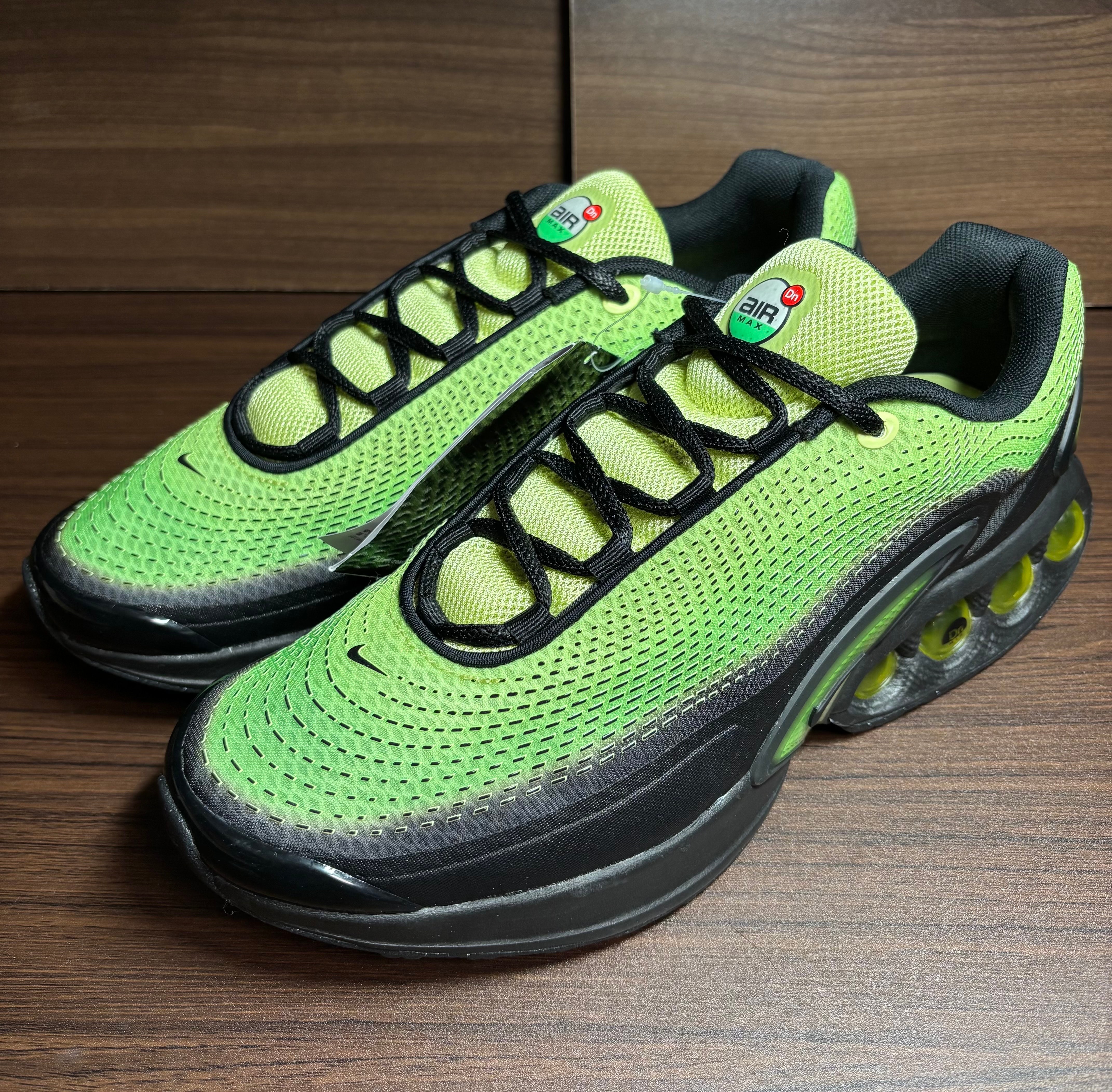 ナイキ エアマックスDN "ライトレモンツイスト"