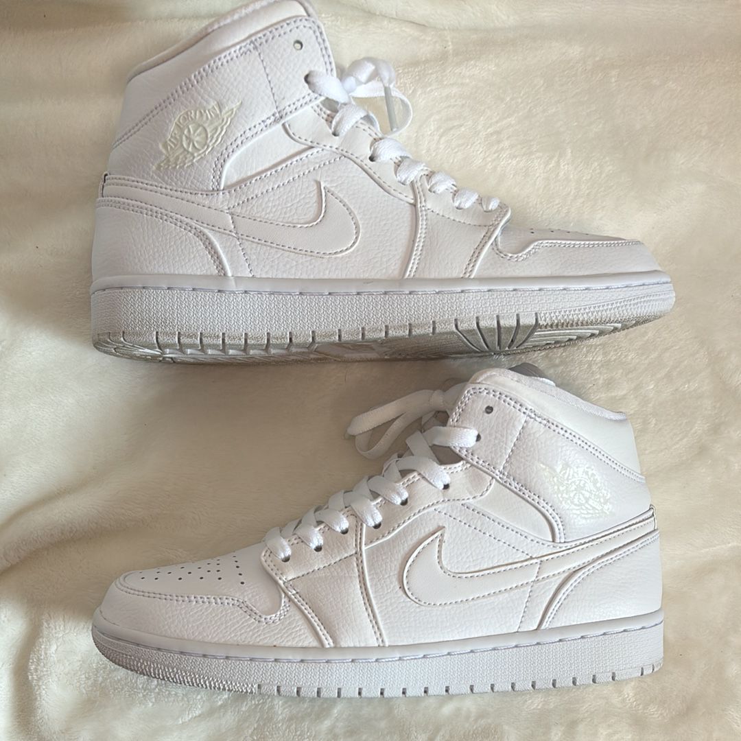 NIKE AIR JORDAN 1 MID "TRIPLE WHITE" (2019)