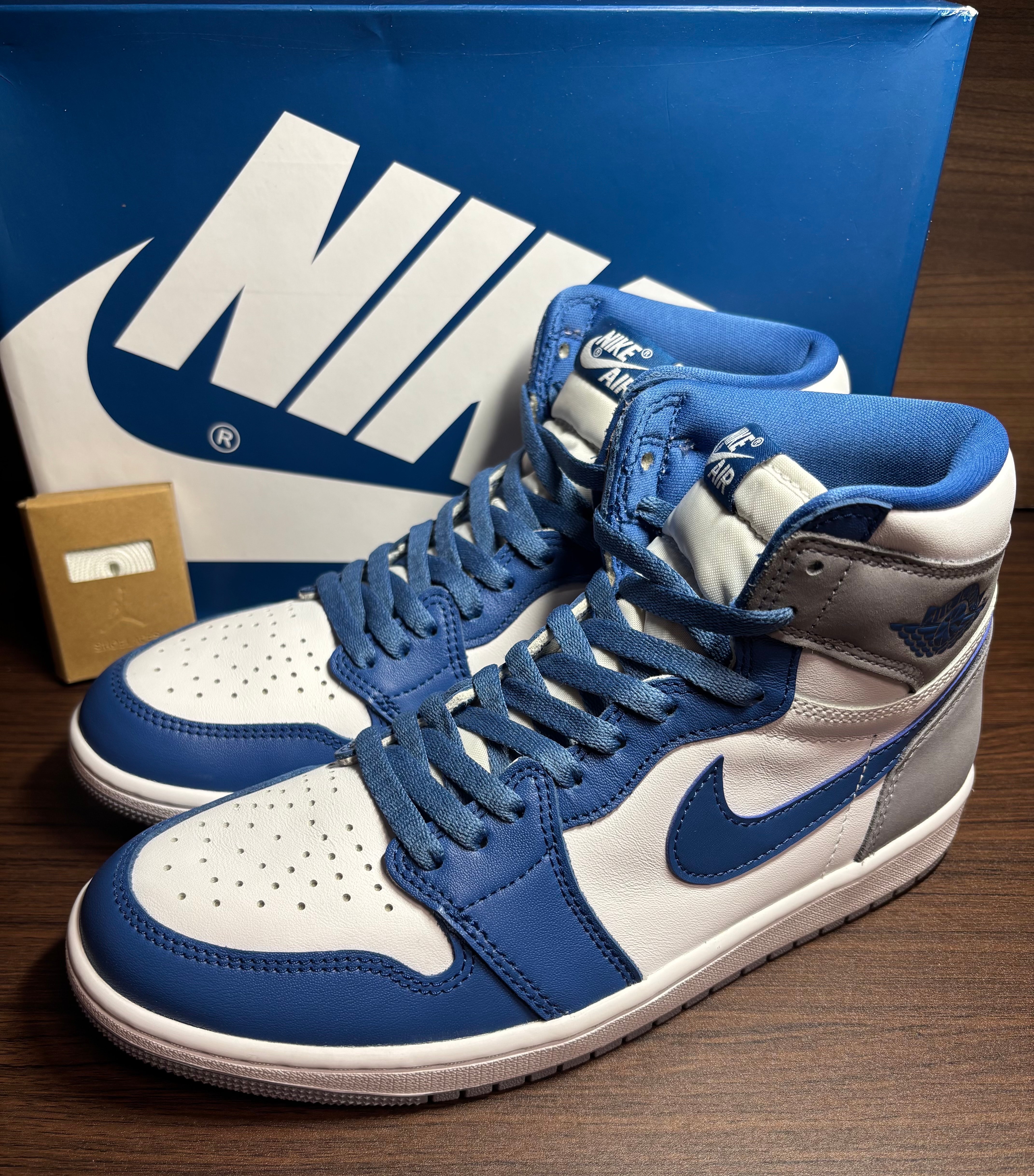 Nike Air Jordan 1 High OG "True Blue"