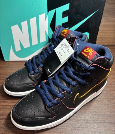 NBA × Nike SB Dunk High "Cleveland Cavaliers"