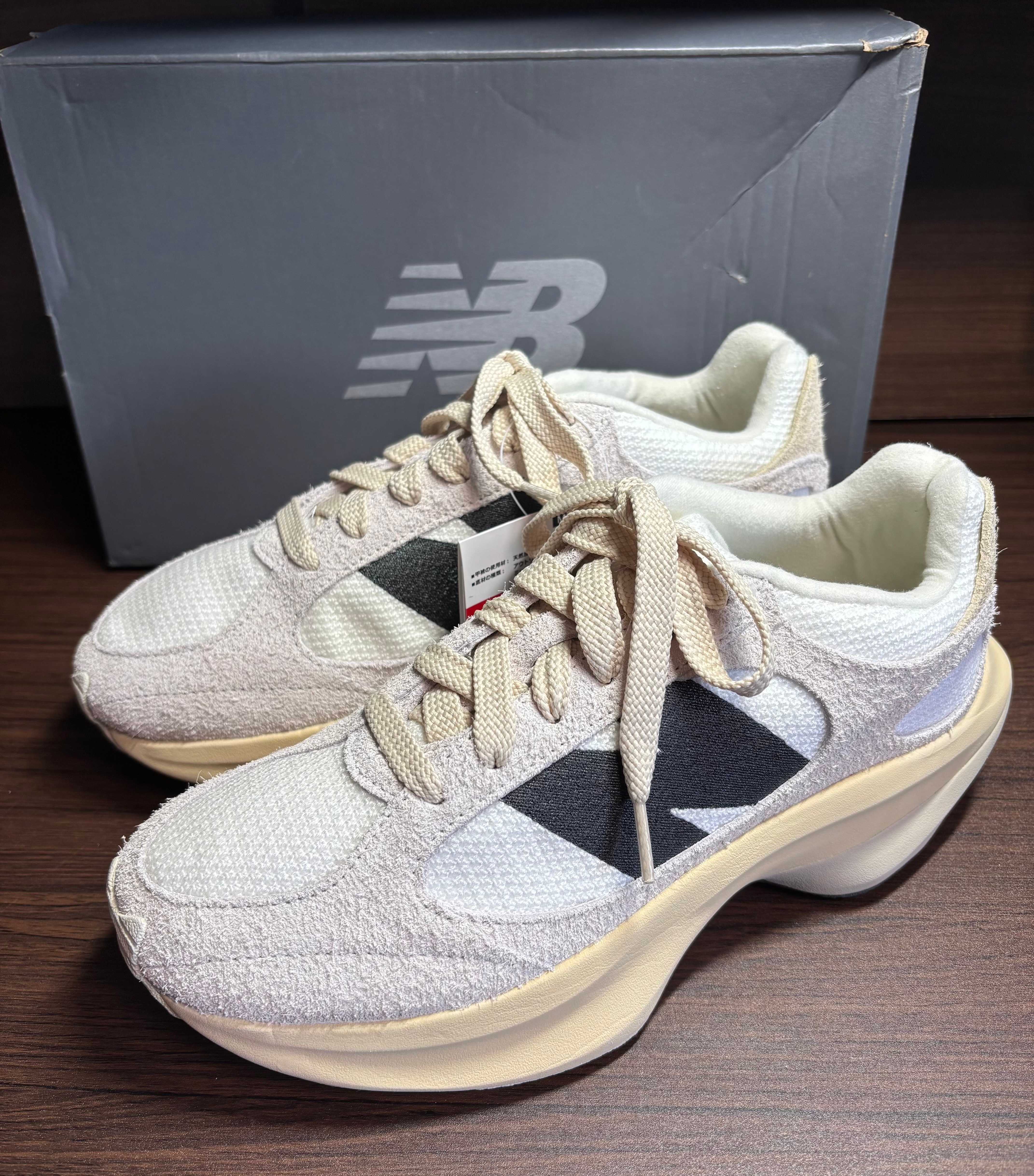 ニューバランス ワープドランナー "シーソルト"