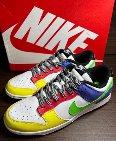 Nike Women's Dunk Low "Green/Strike"