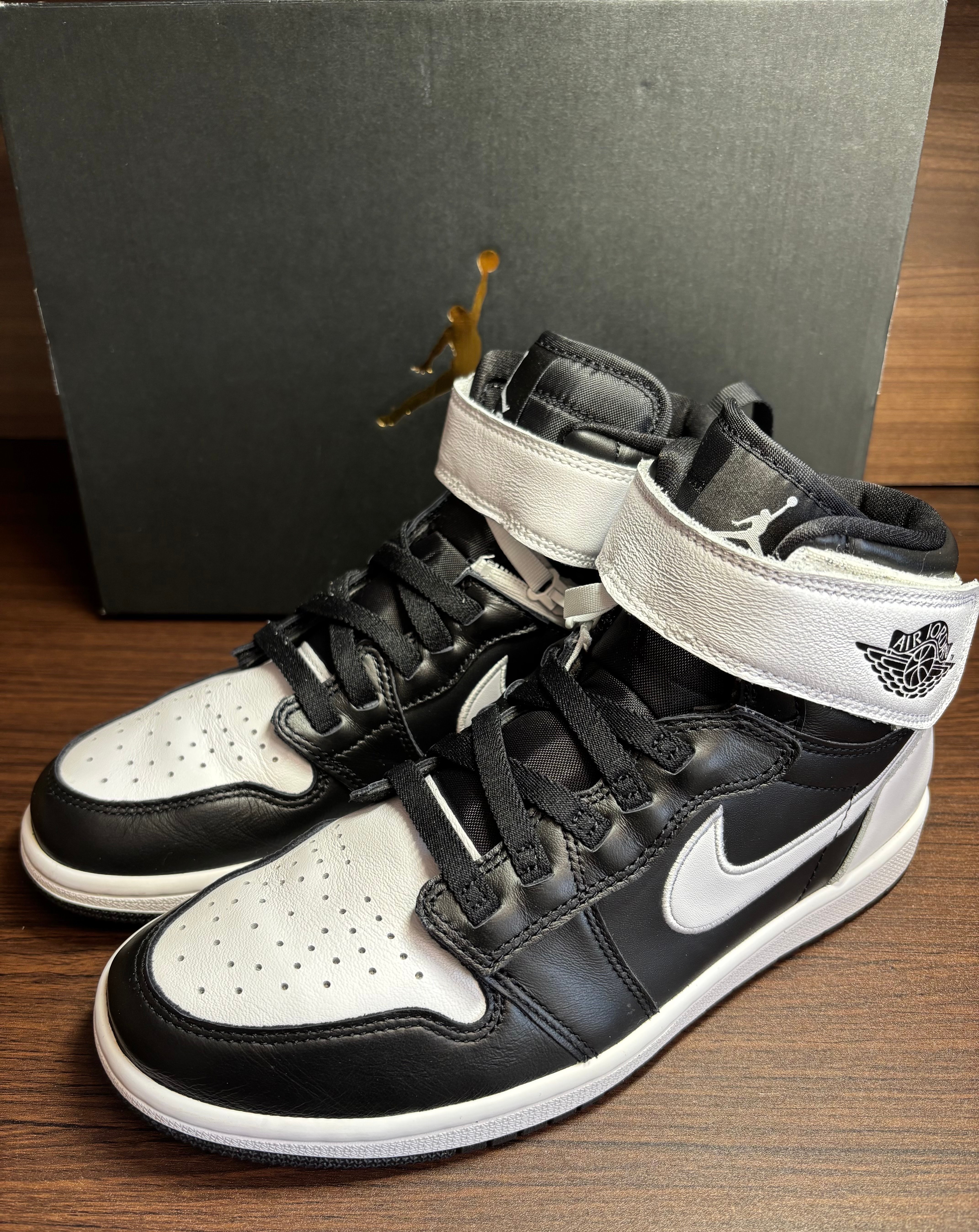 Nike Air Jordan 1 High Flyease "Black and White"