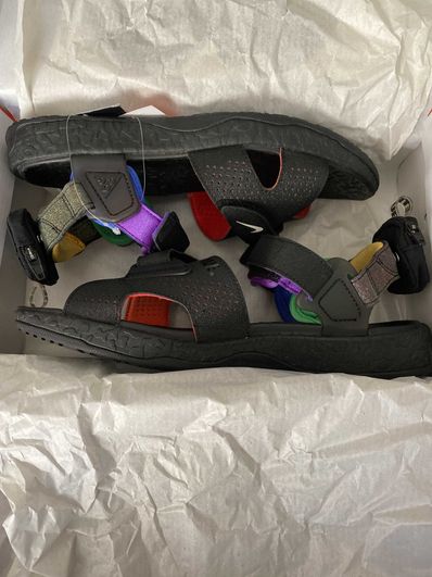 Nike ACG Air Deschutz "Be True"