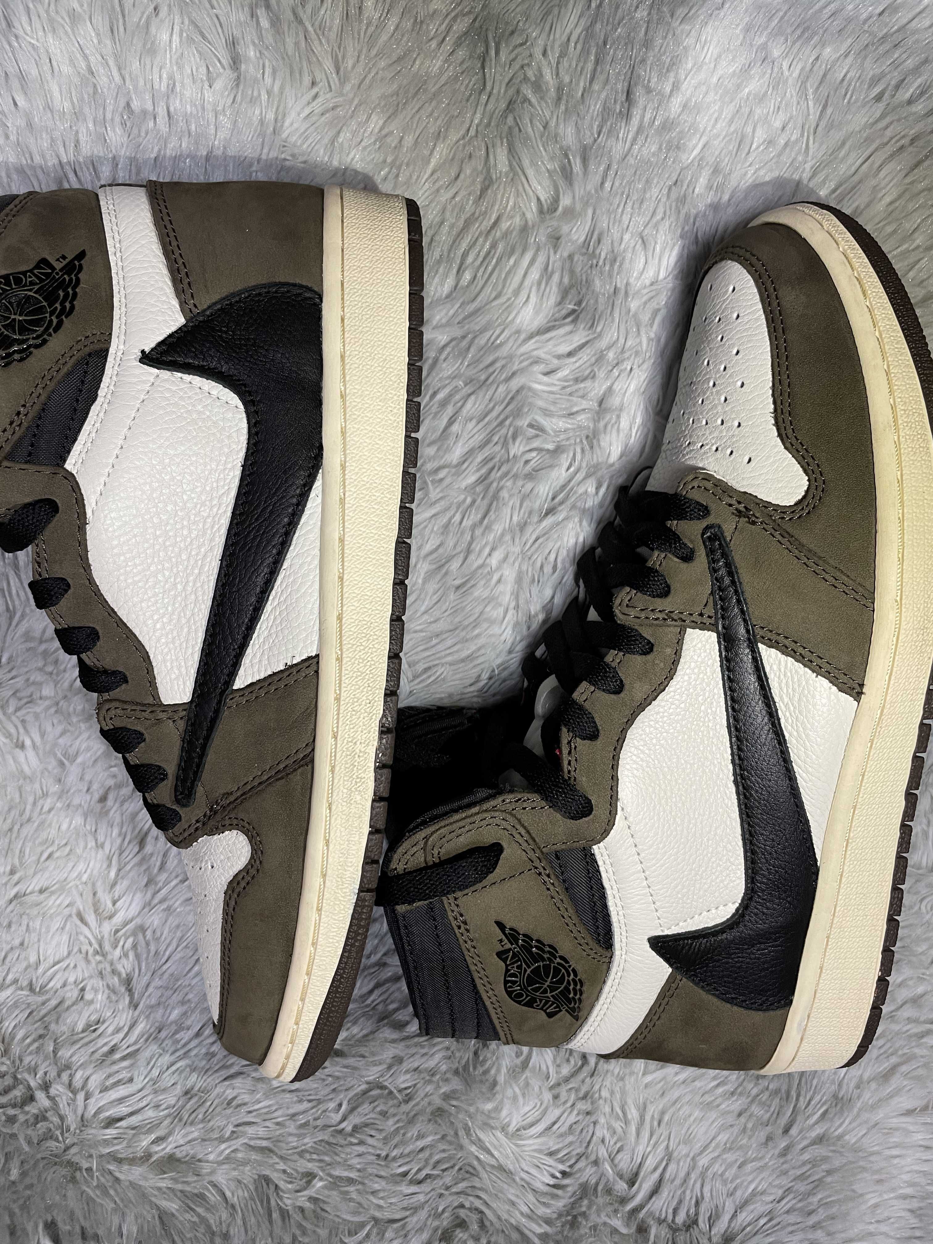 Travis Scott × Nike Air Jordan 1 Retro High OG TS SP "Sail/Dark Mocha"