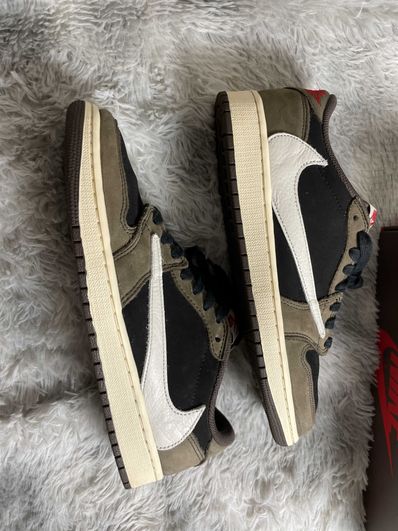 Travis Scott × Nike Air Jordan 1 Low OG SP-T "Black/Dark Mocha"