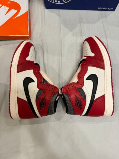 Nike Air Jordan 1 High OG "Lost & Found/Chicago"