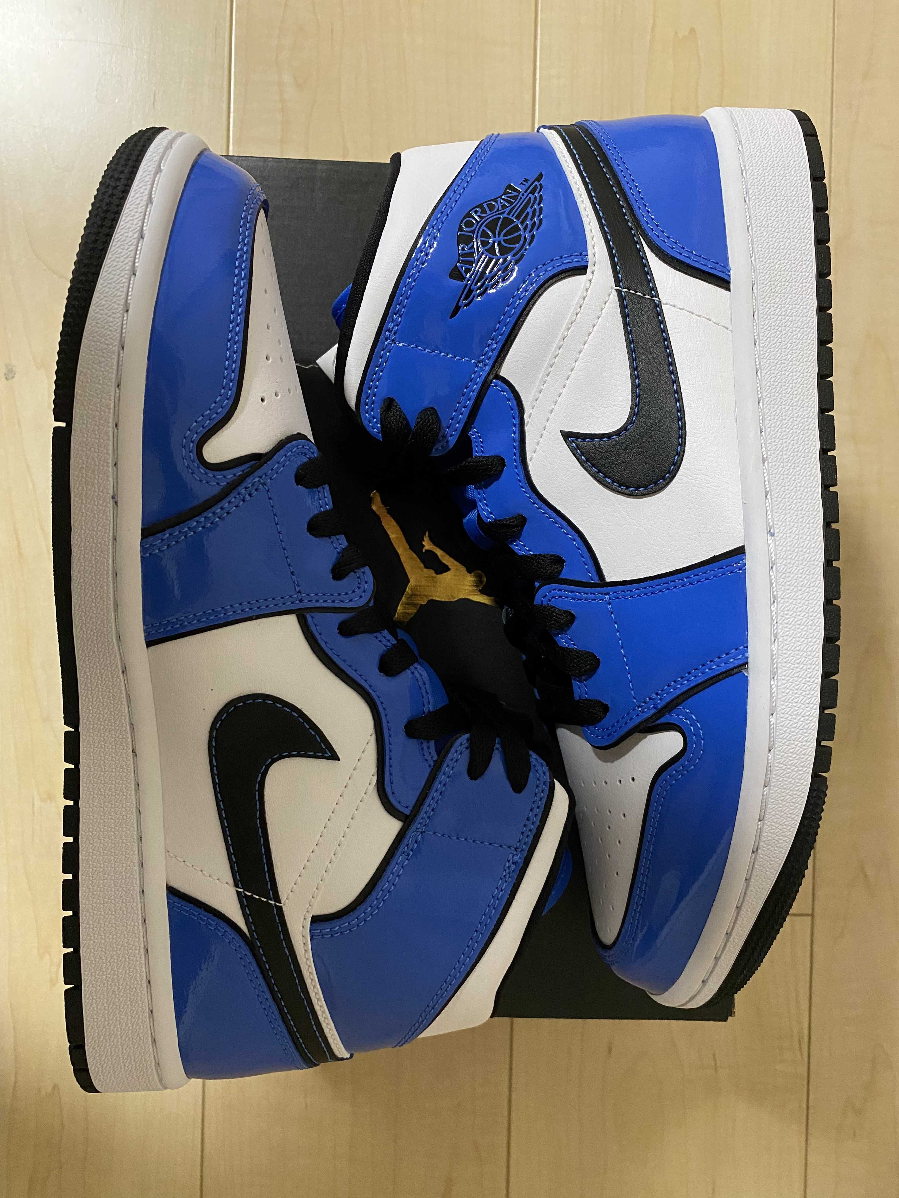 Nike Air Jordan 1 Mid SE "Signal Blue"