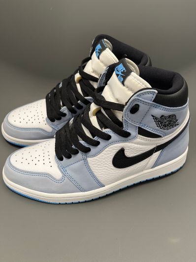 Nike Air Jordan 1 High OG "University Blue"