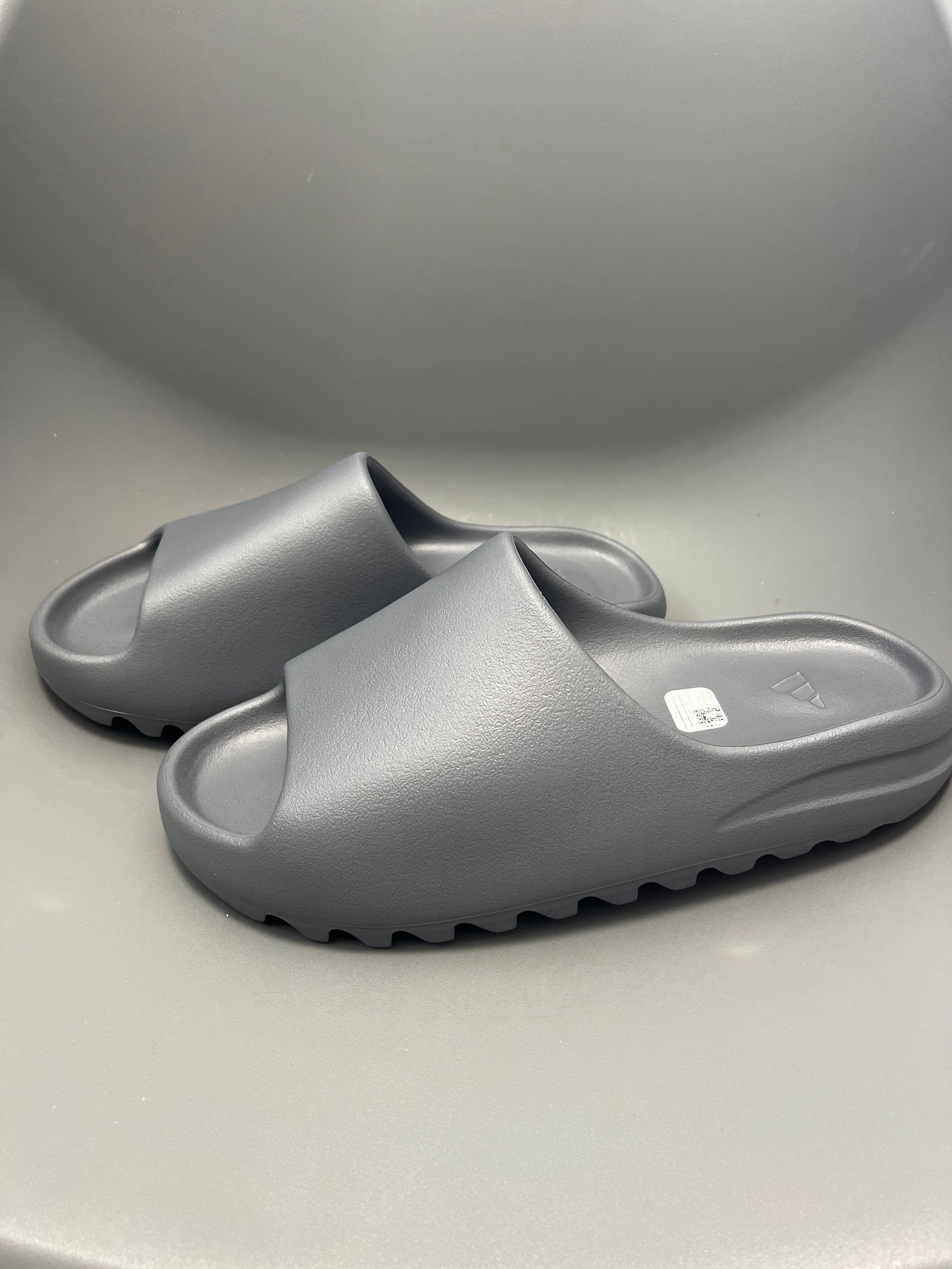 adidas YEEZY Slide "Slate Grey"