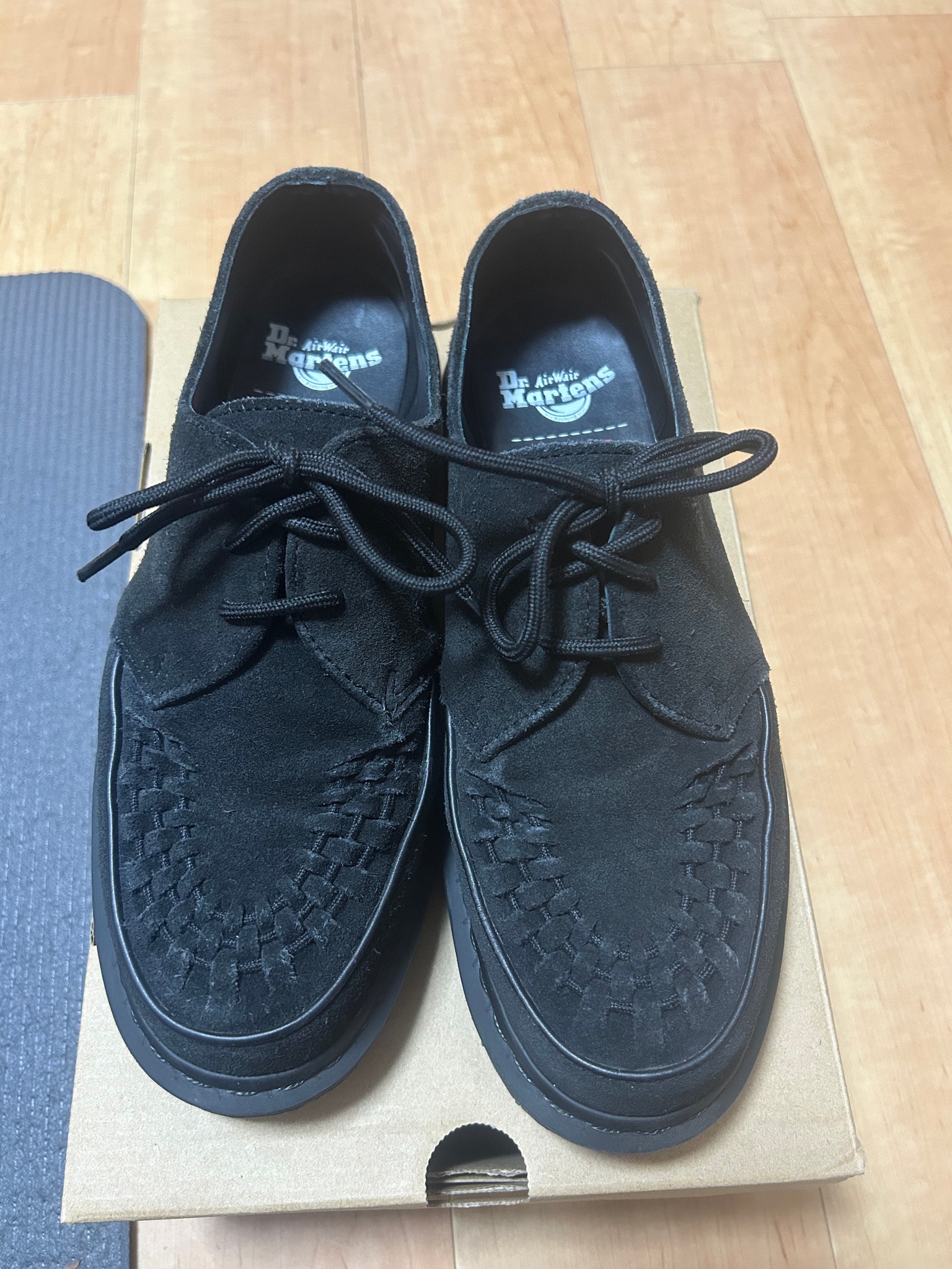 Supreme × Dr.Martens Ramsey Creeper "Black"