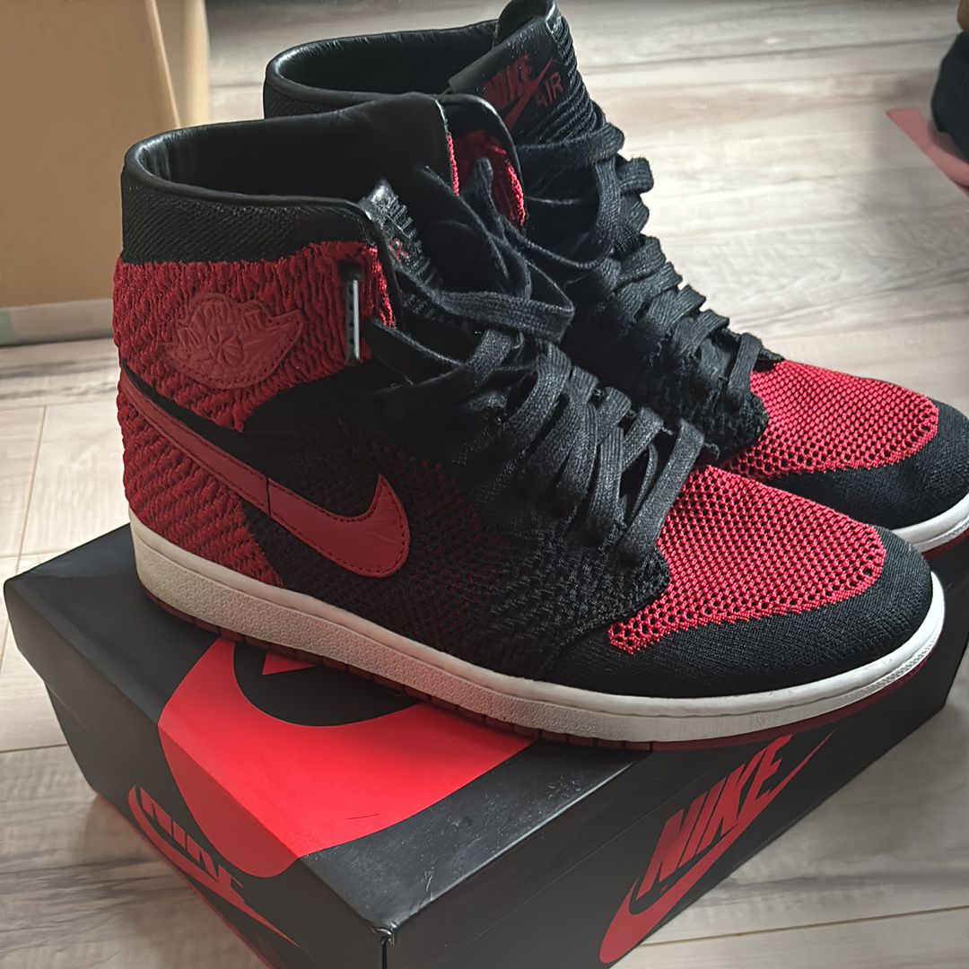 Nike Air Jordan 1 Retro High Flyknit "Bred"