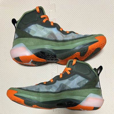 UNDEFEATED × Nike Air Jordan 37 "Oil Green"