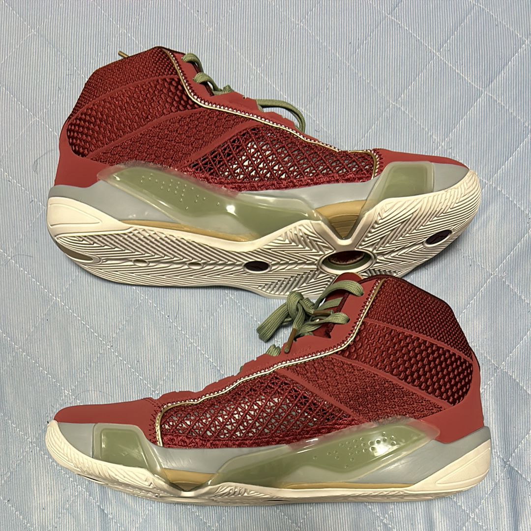 ナイキ エアジョーダン38 "チャイニーズニューイヤー/イヤーオブザドラゴン" (FQ8894-600/FQ8896-600)