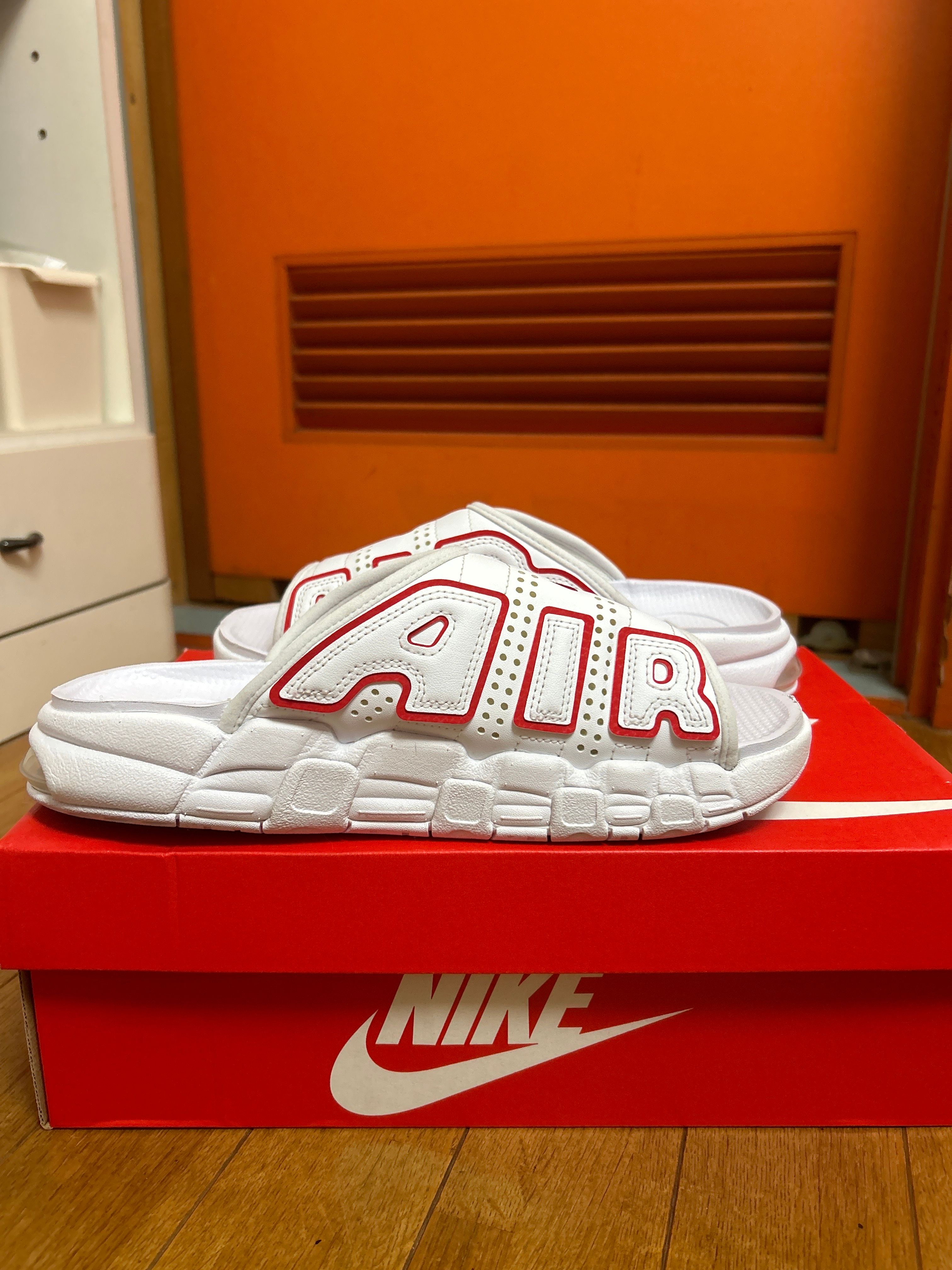 Nike Air More Uptempo Slide "White and University Red"