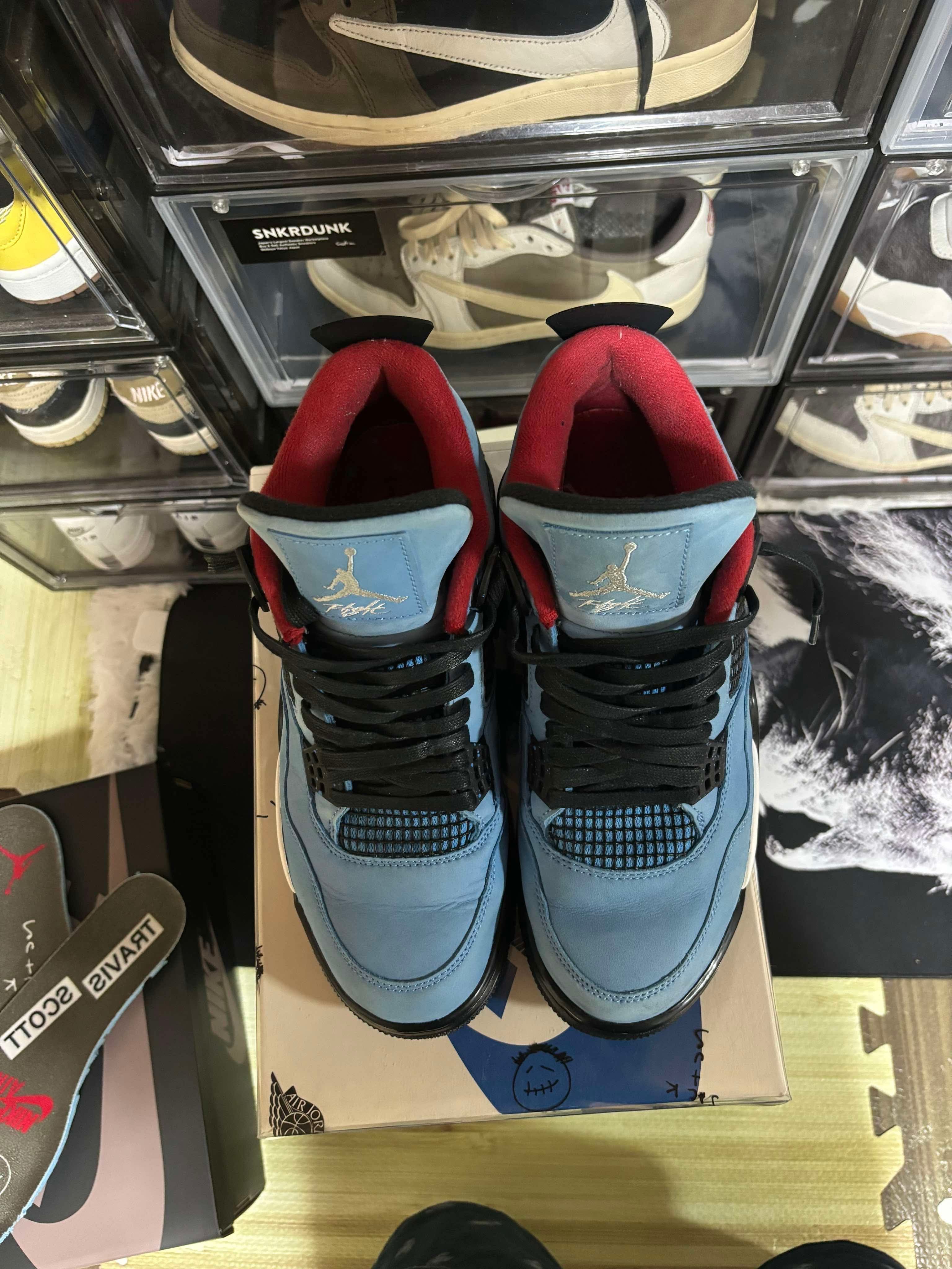 Travis Scott × Nike Air Jordan 4 Retro Cactus Jack "University Blue"