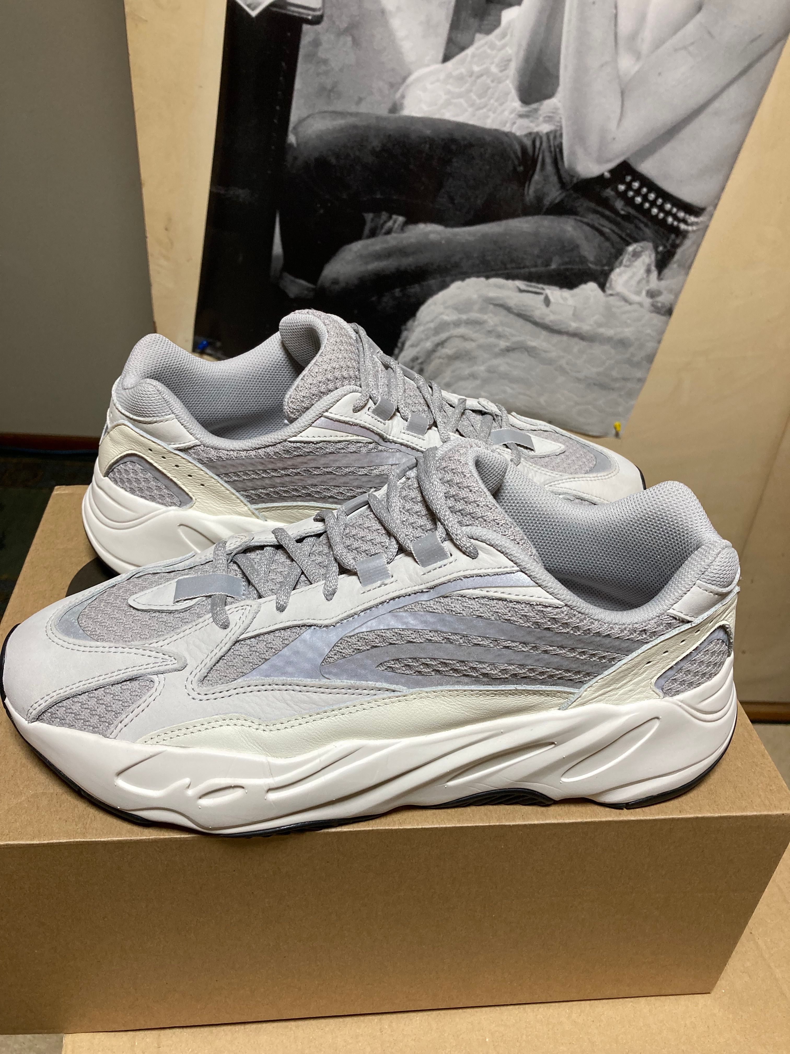 adidas YEEZY Boost 700 V2 "Static"
