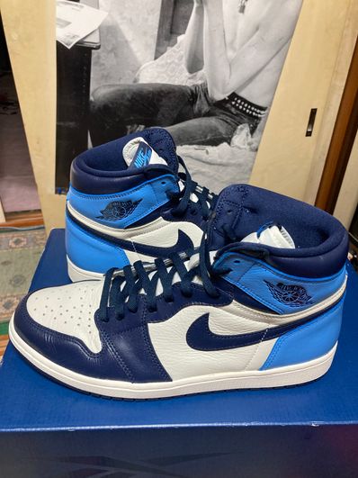 Nike Air Jordan 1 Retro High OG "Obsidian/University Blue"