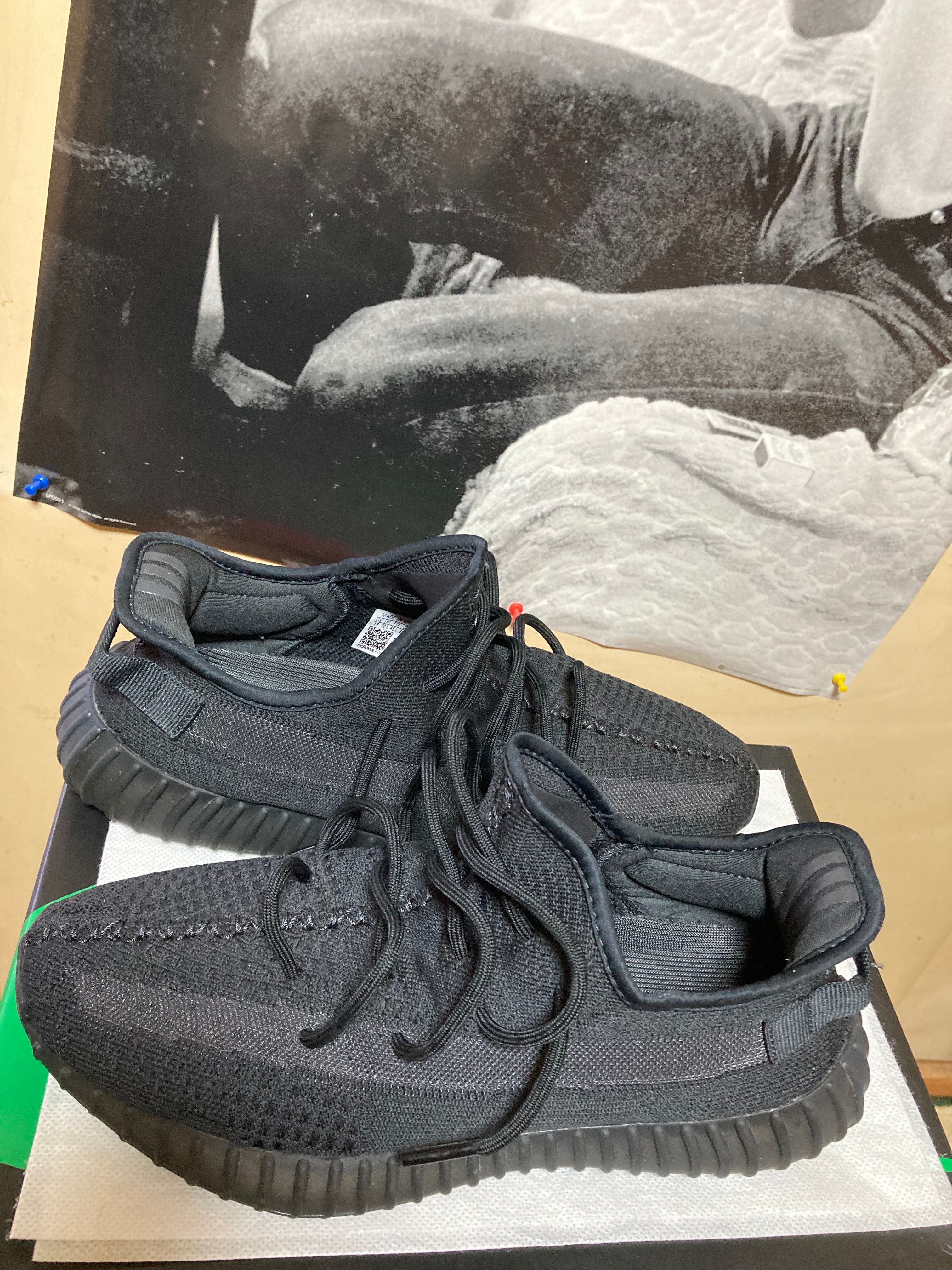 adidas YEEZY Boost 350V2 "Onyx"