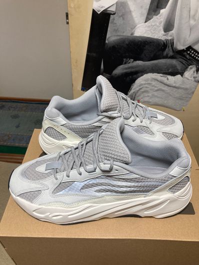 adidas YEEZY Boost 700 V2 "Static"